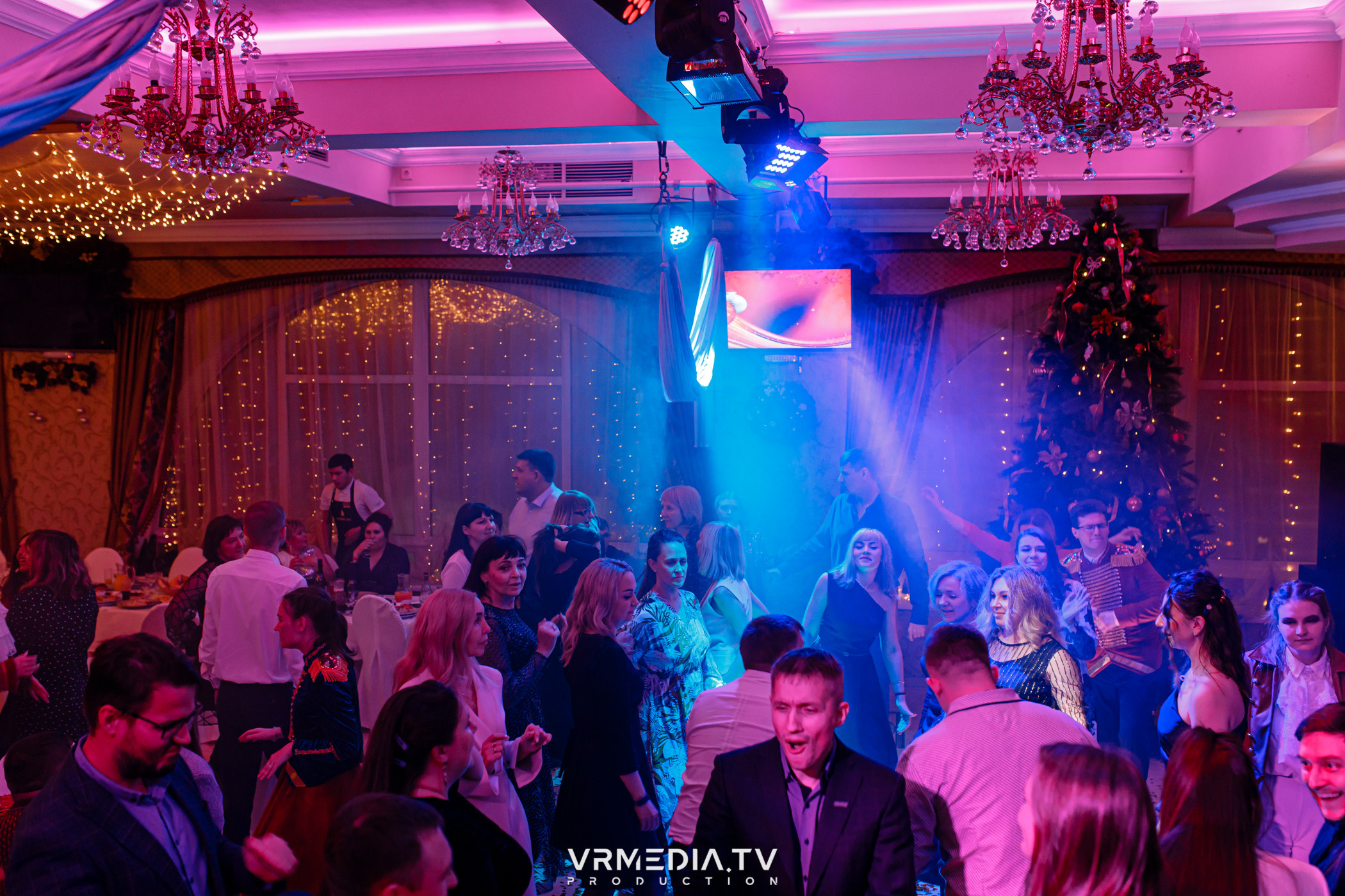 «Новогодний Мюзикл» в ресторане «Лазурный Берег»