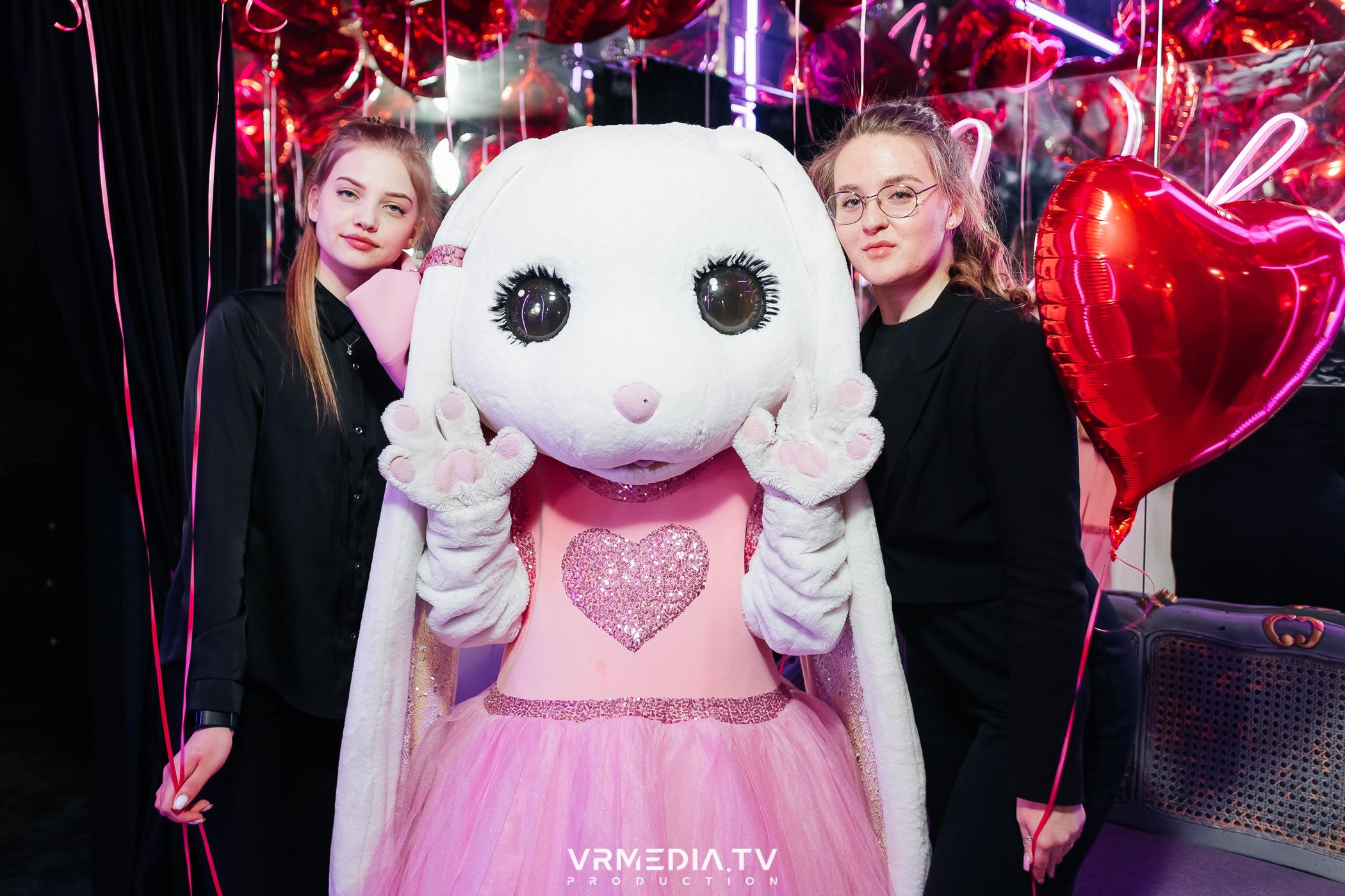 День святого Валентина в караоке-баре «Volna»