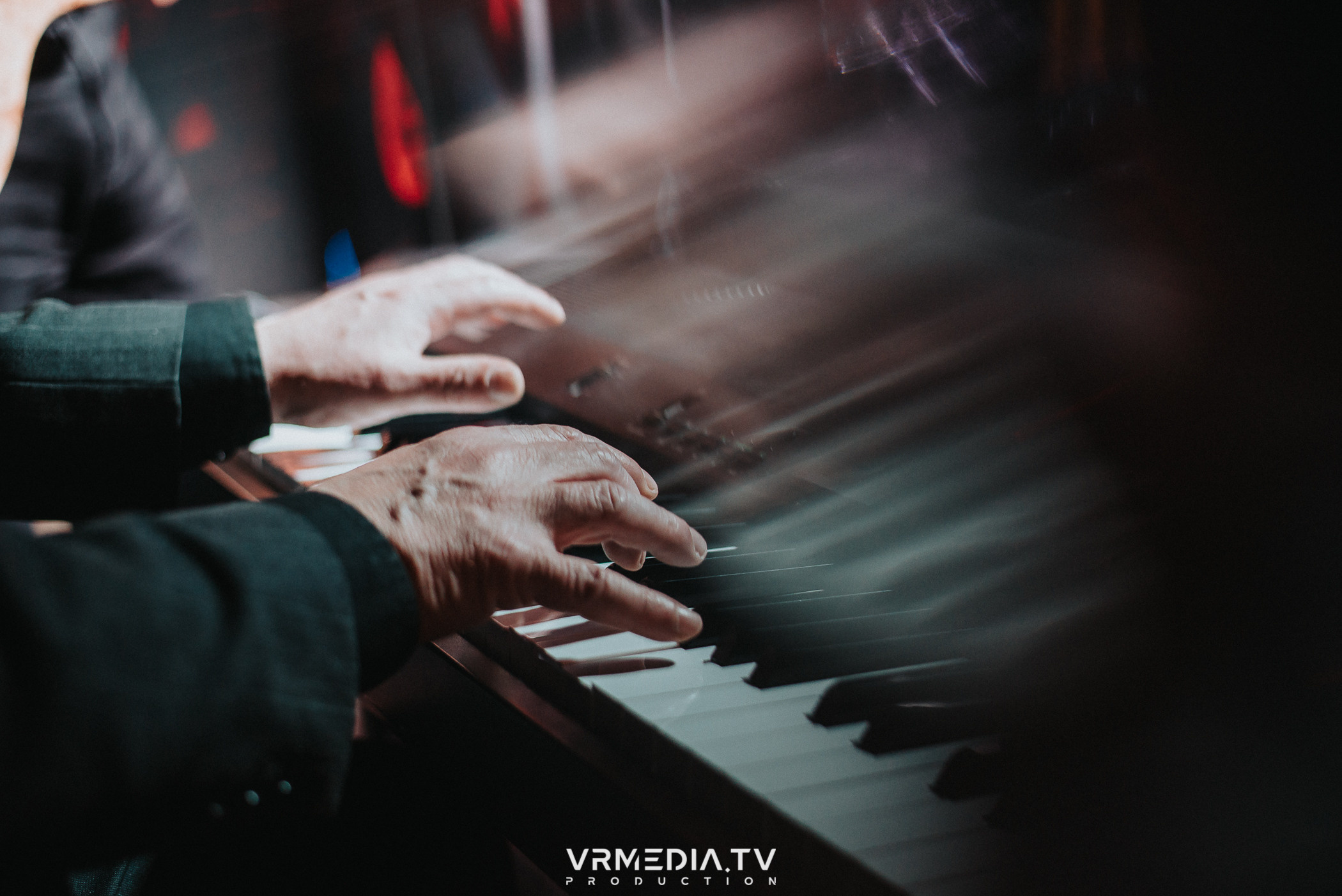 Джазовая среда: Джаз Замечательных Людей (Новосибирск)