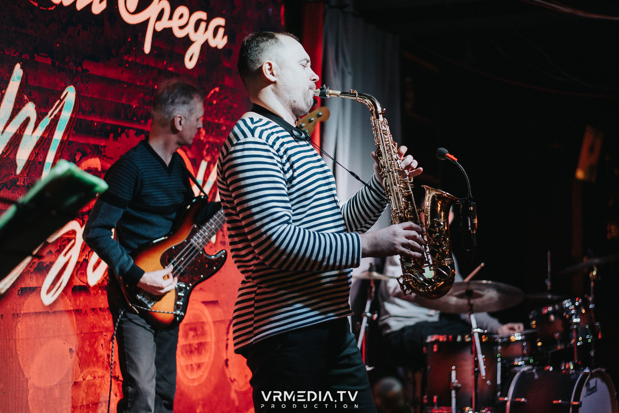 Джазовая среда: Джаз Замечательных Людей (Новосибирск)