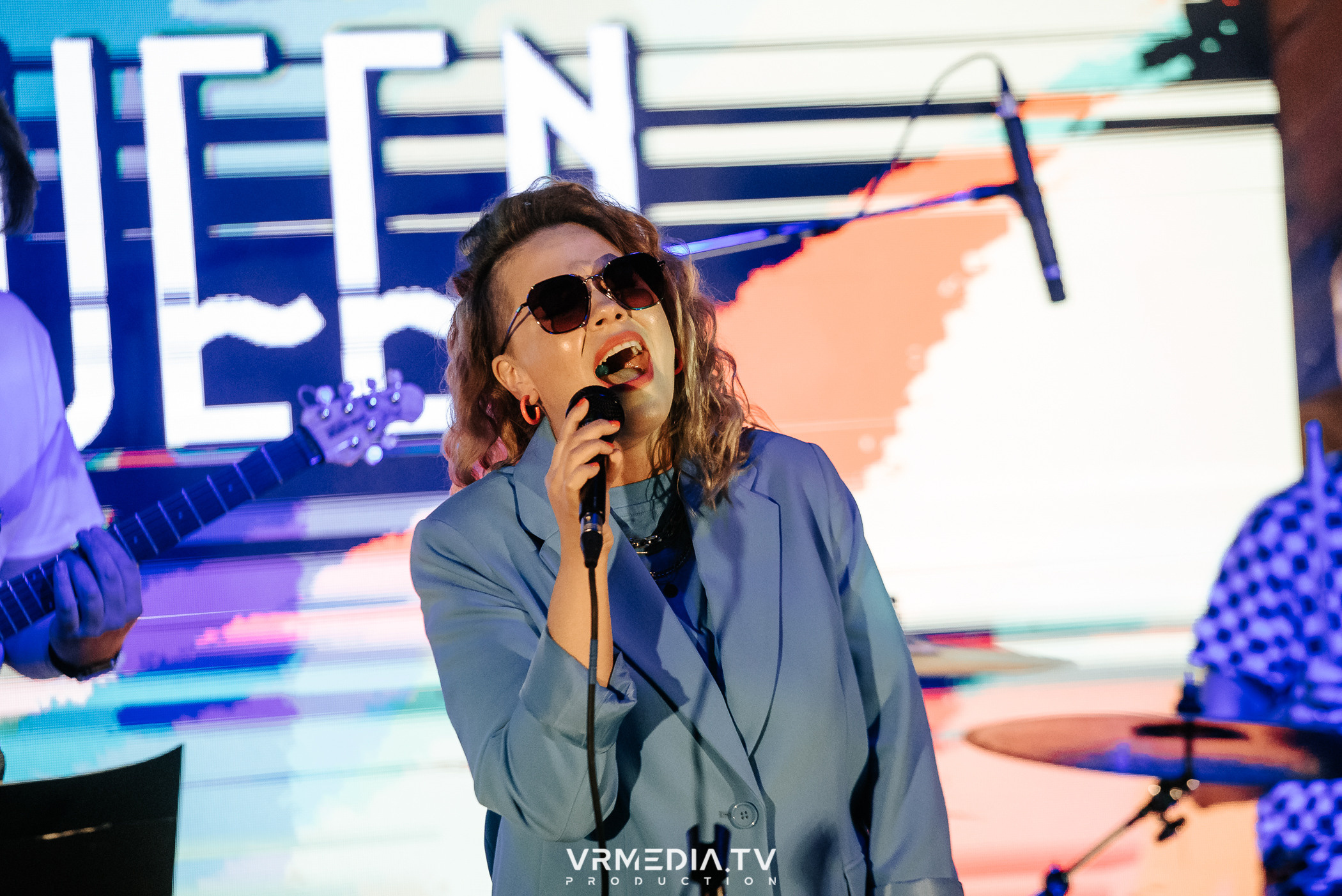 Джазовая среда: BBQueen: Переменная облачность