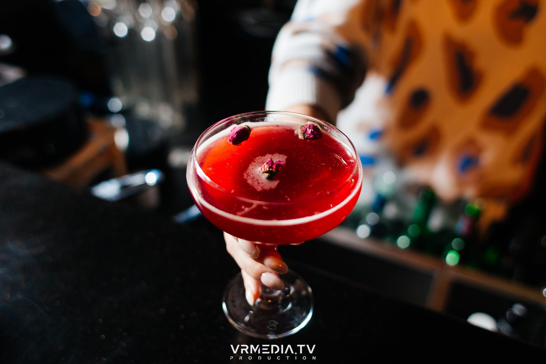 День святого Валентина в караоке-баре «Volna»