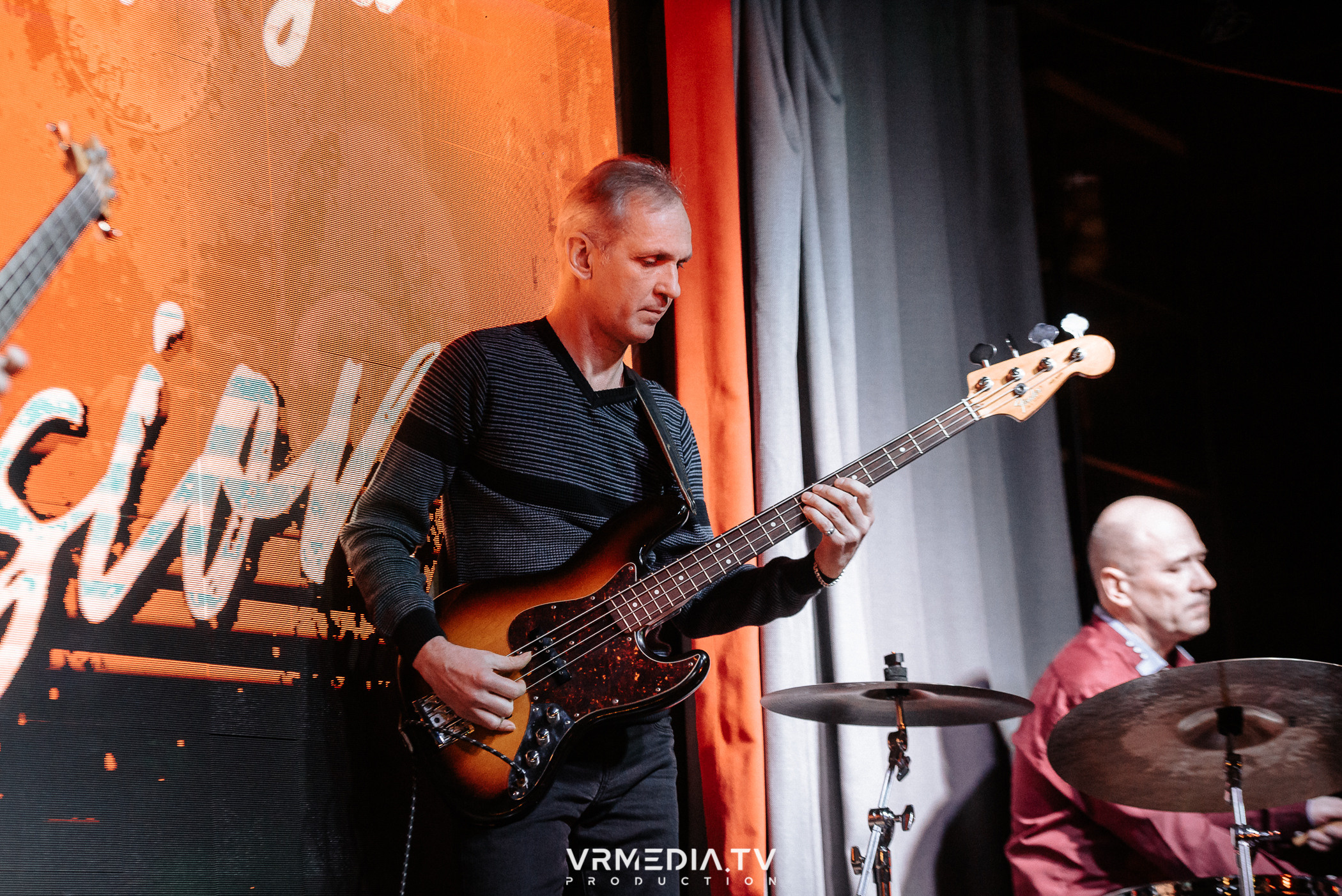 Джазовая среда: Джаз Замечательных Людей (Новосибирск)