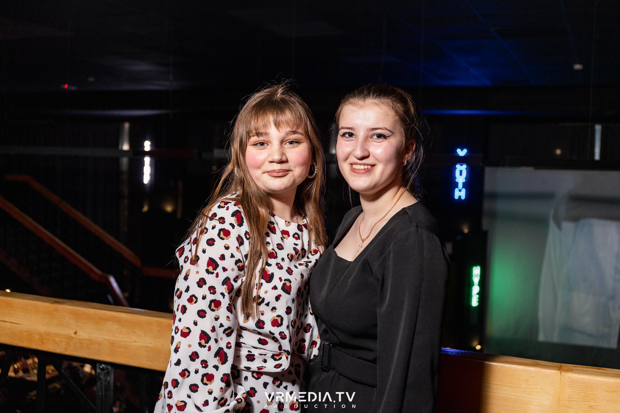 Выходные в баре «DOSKI»