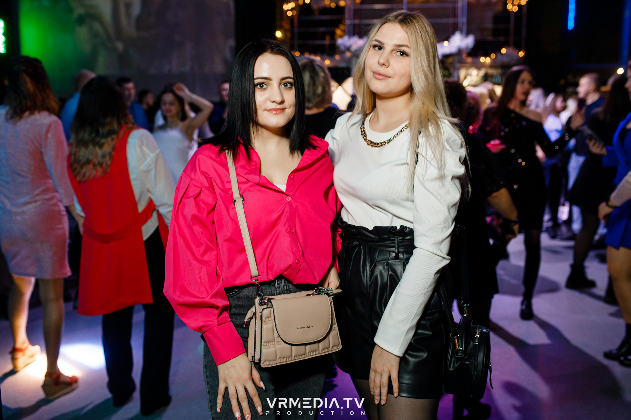 Выходные в баре «DOSKI»