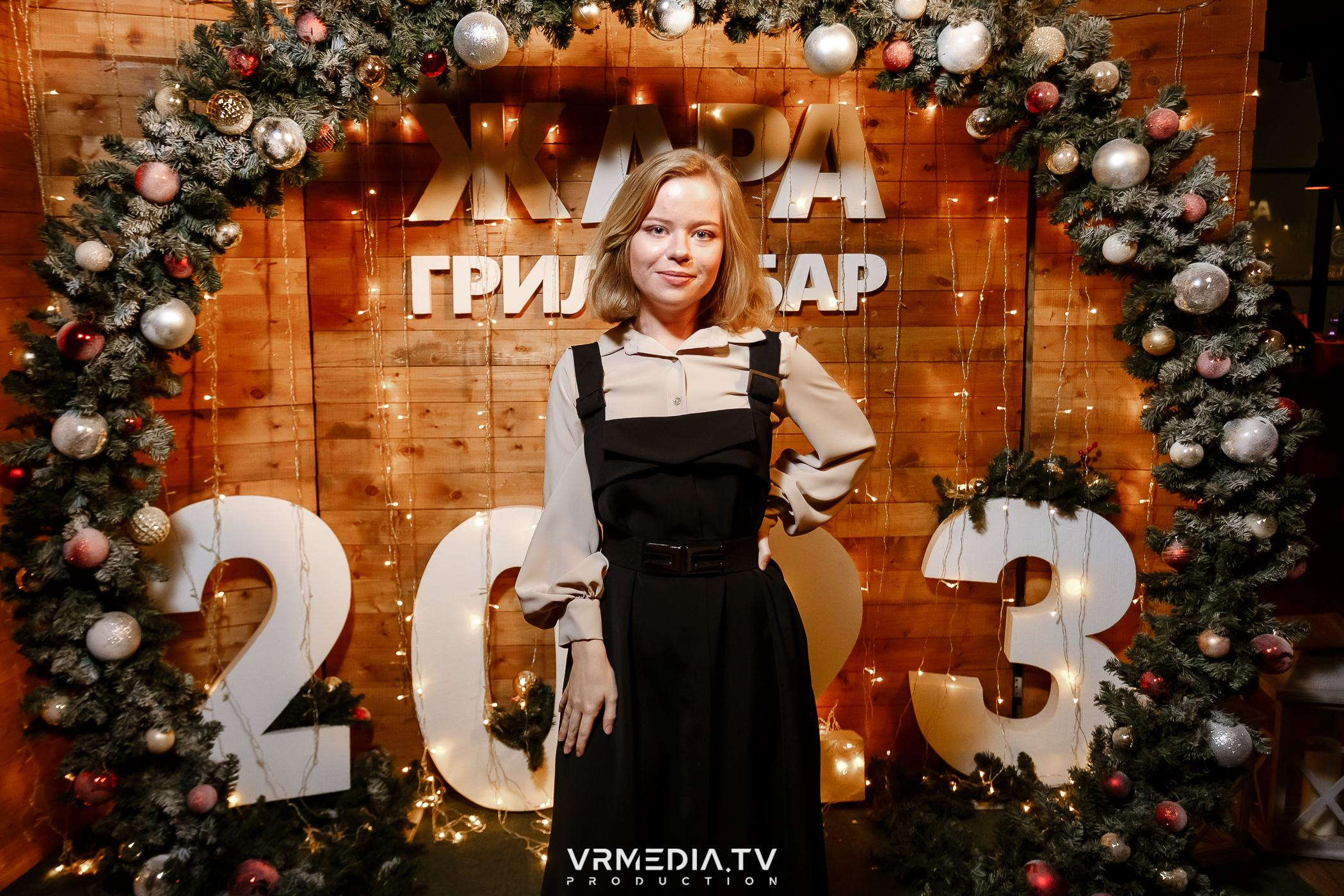 Жаркий новогодний корпоратив в гриль-баре «Жара»