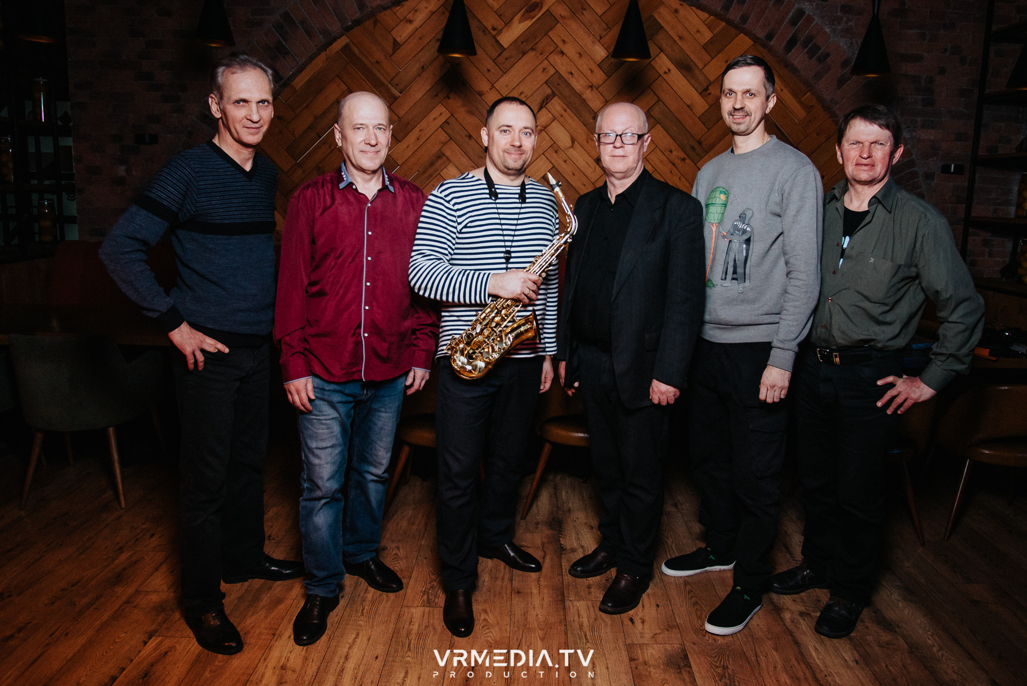 Джазовая среда: Джаз Замечательных Людей (Новосибирск)