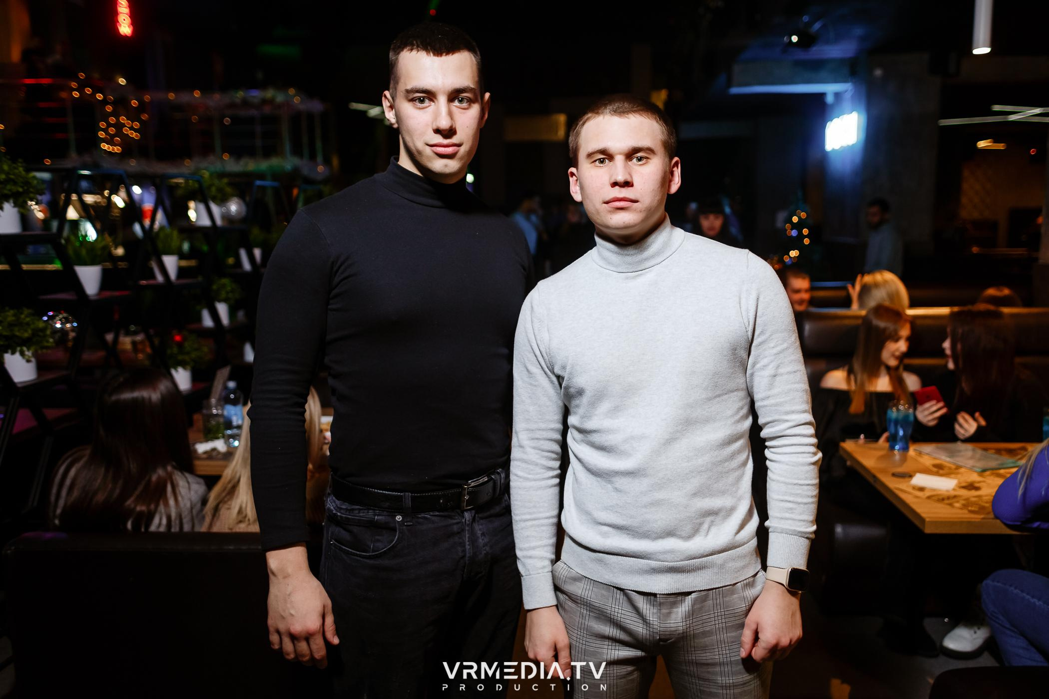 Выходные в баре «DOSKI»