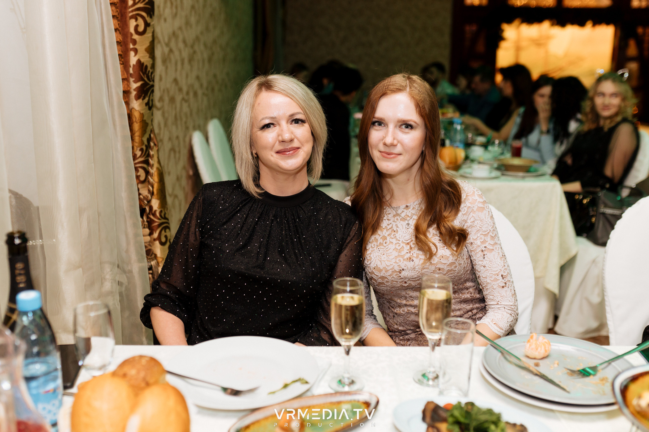 «Новогодний Мюзикл» в ресторане «Лазурный Берег»