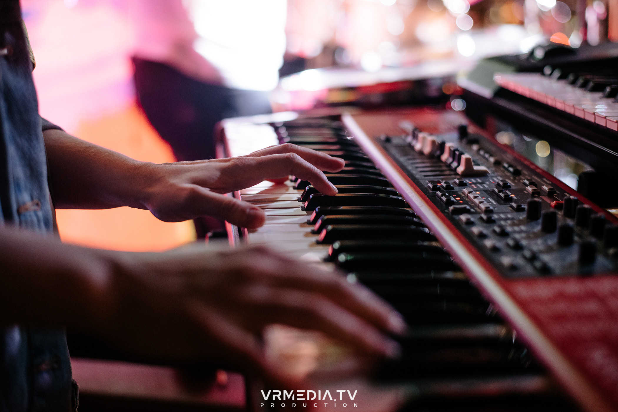 Джазовая среда: BBQueen: Переменная облачность