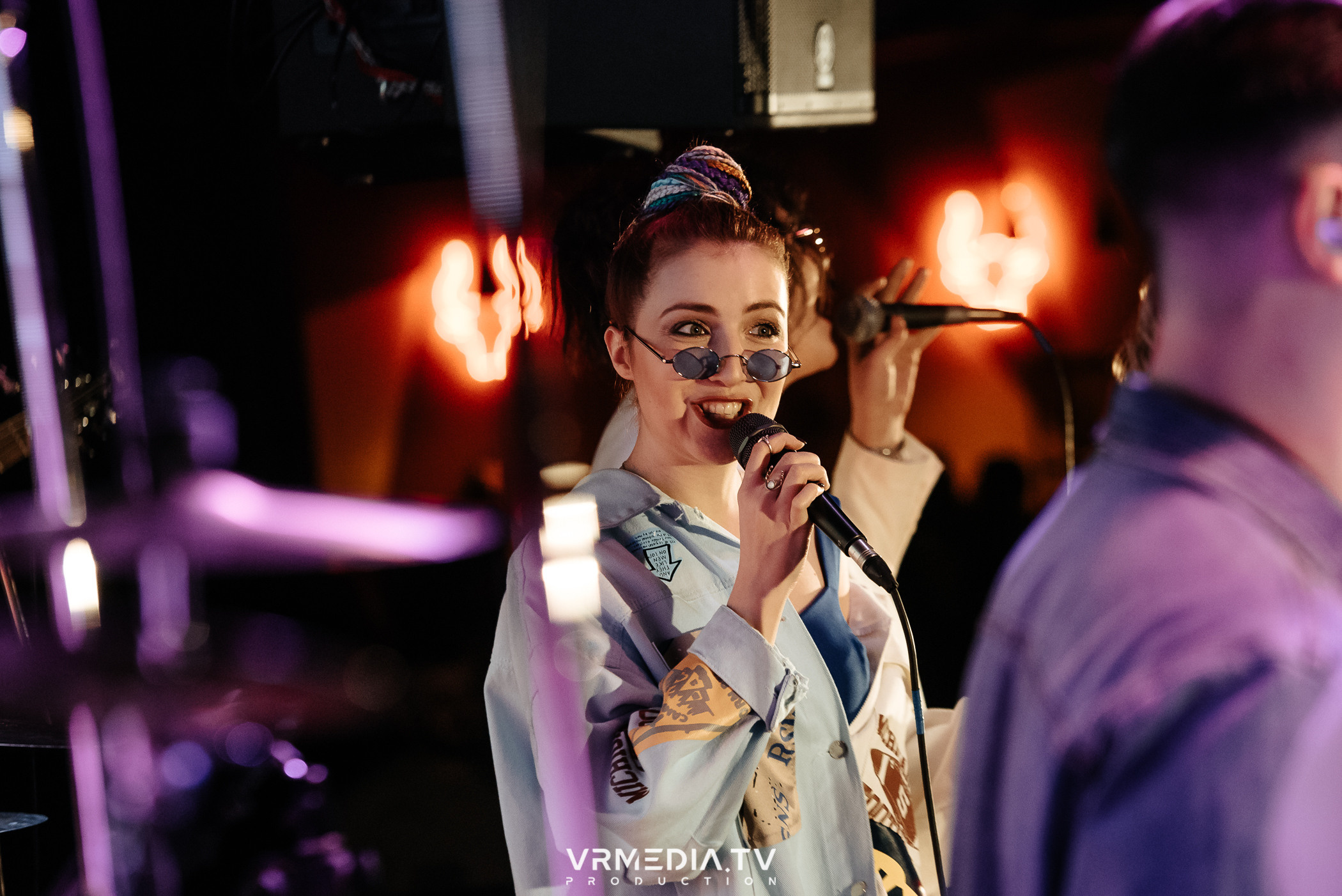 Джазовая среда: BBQueen: Переменная облачность