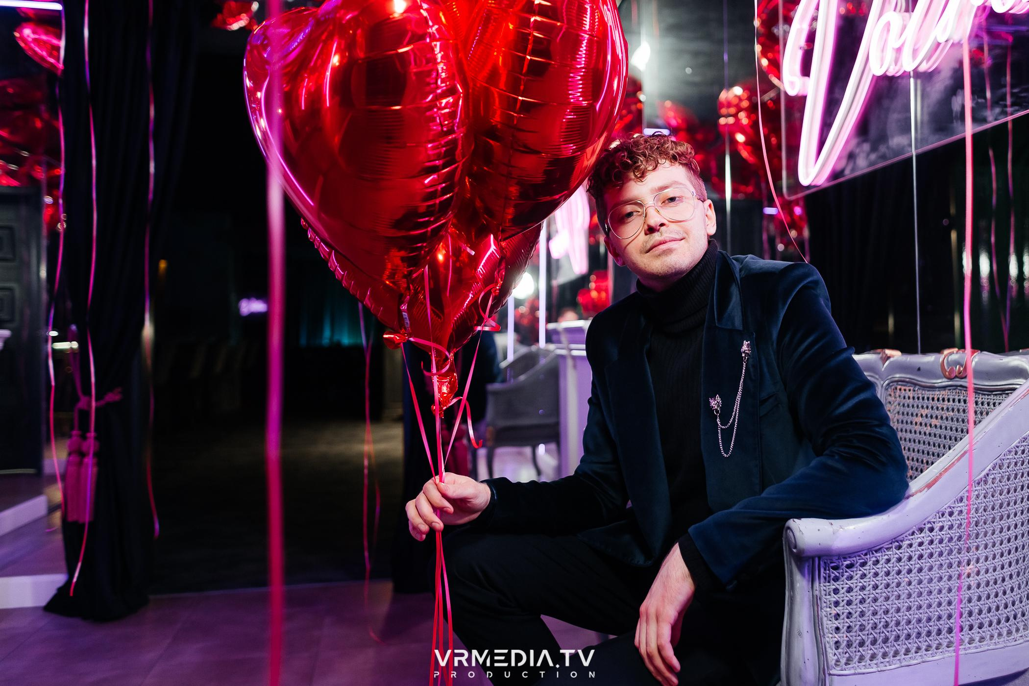 День святого Валентина в караоке-баре «Volna»