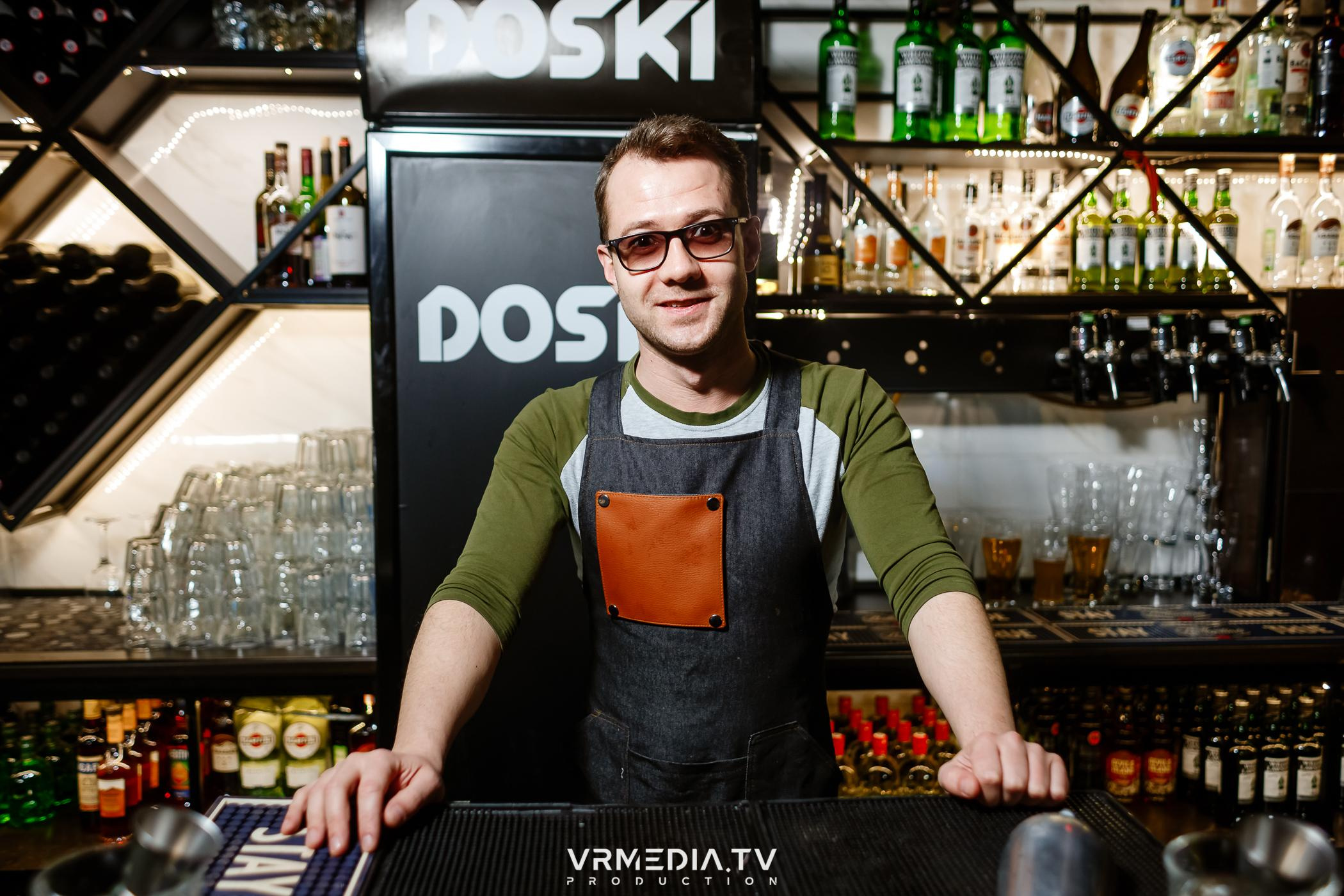 Выходные в баре «DOSKI»