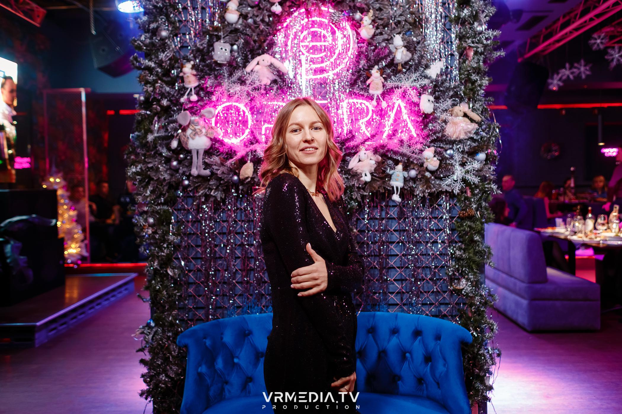 Новогодние корпоративы в караоке-баре «Опера»