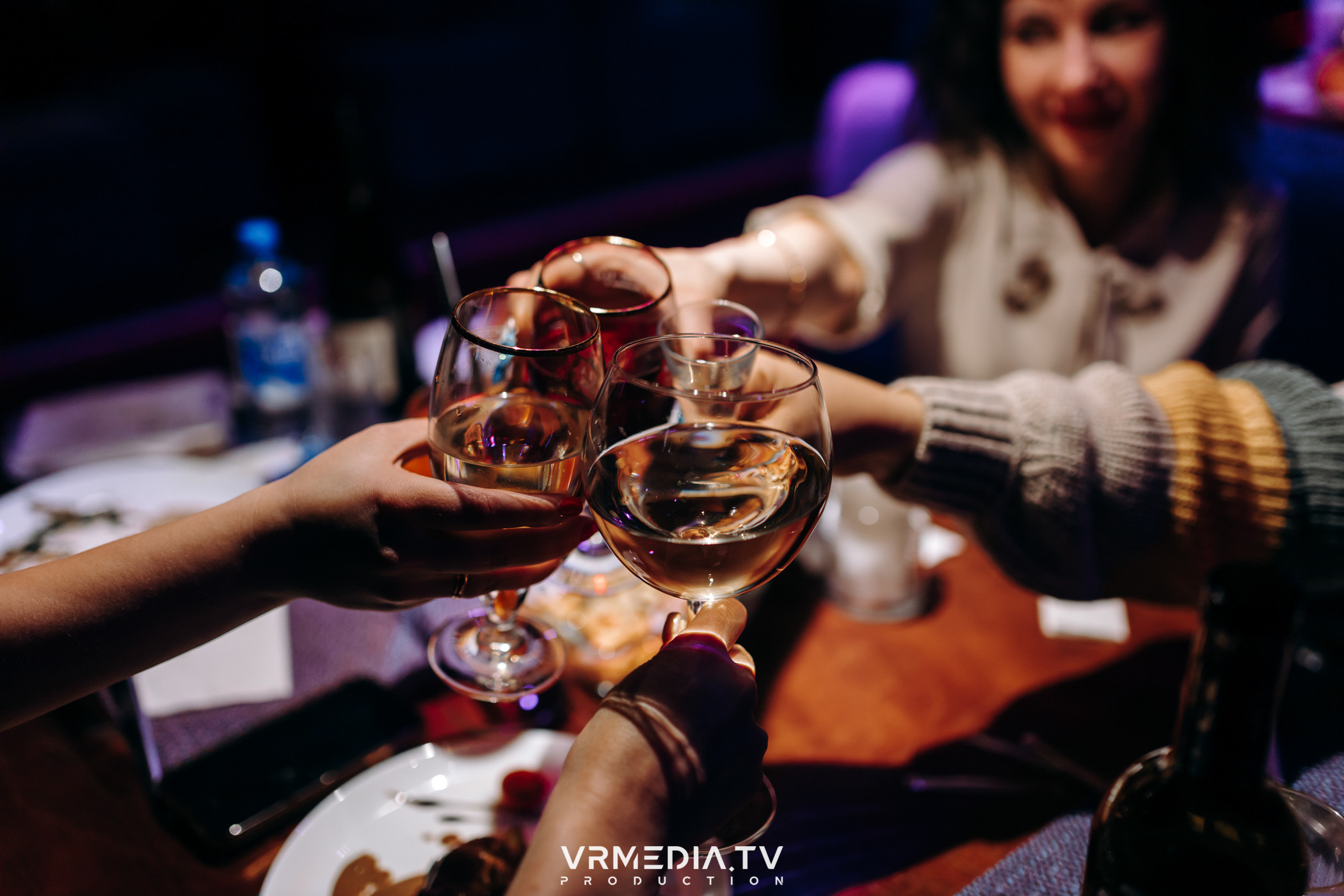 Новогодние корпоративы в караоке-баре «Опера»