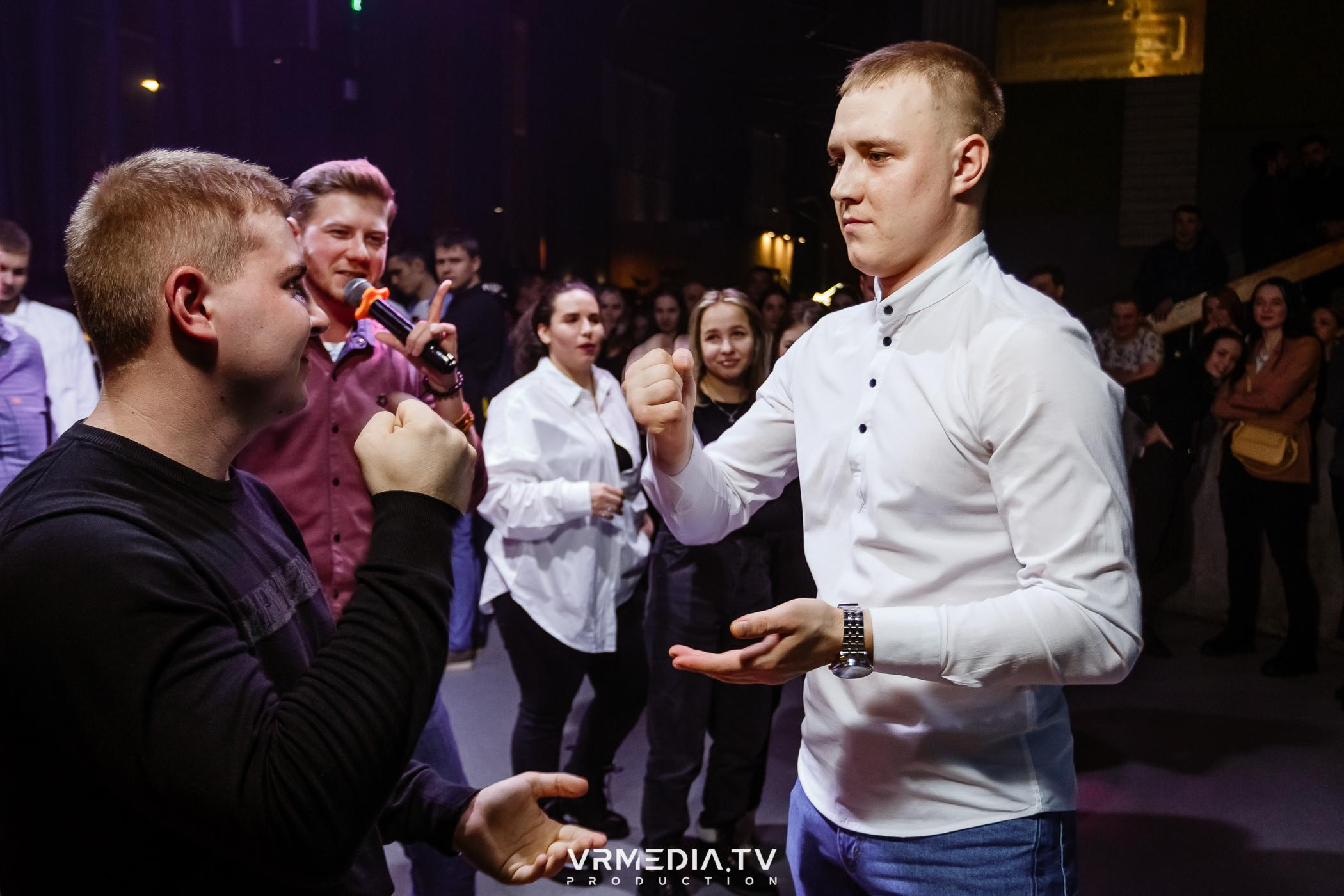 Выходные в баре «DOSKI»