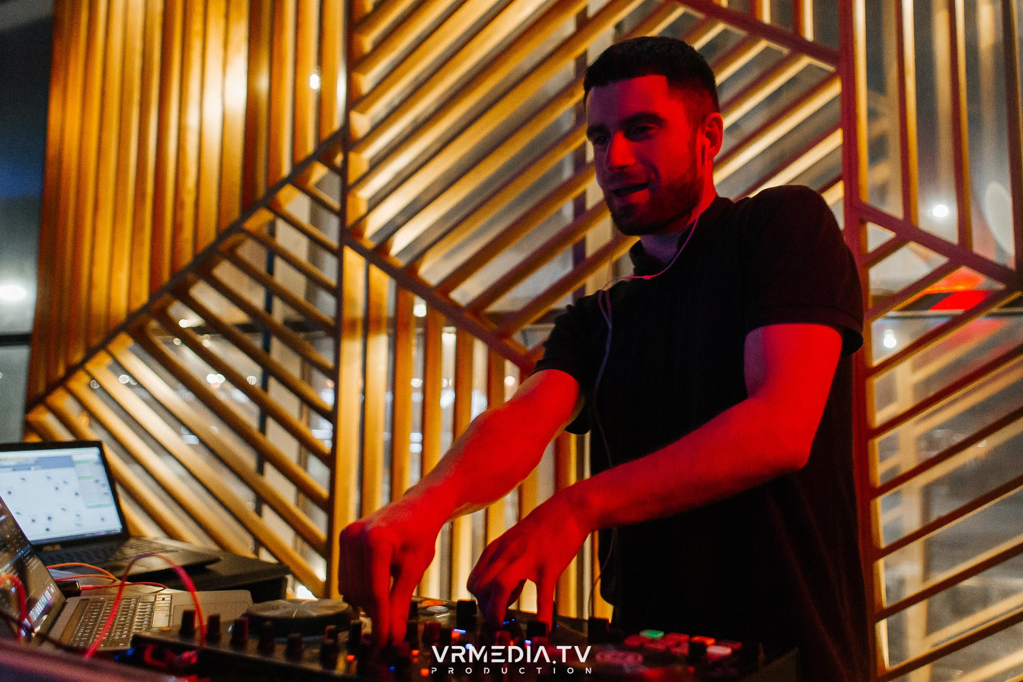 Выходные в баре «DOSKI»