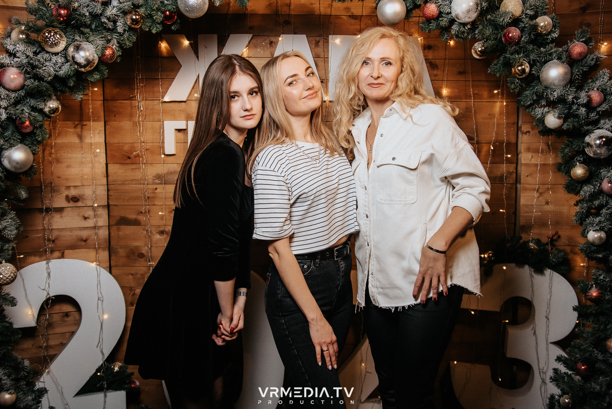 Жаркий новогодний корпоратив в гриль-баре «Жара»