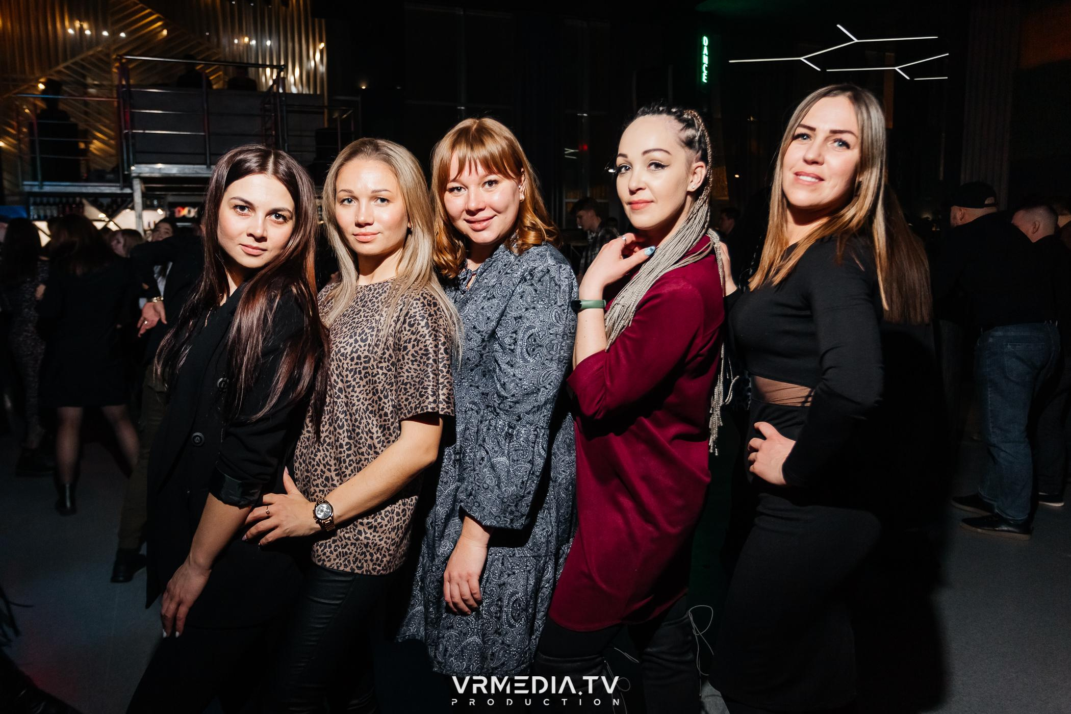 Выходные в баре «DOSKI»