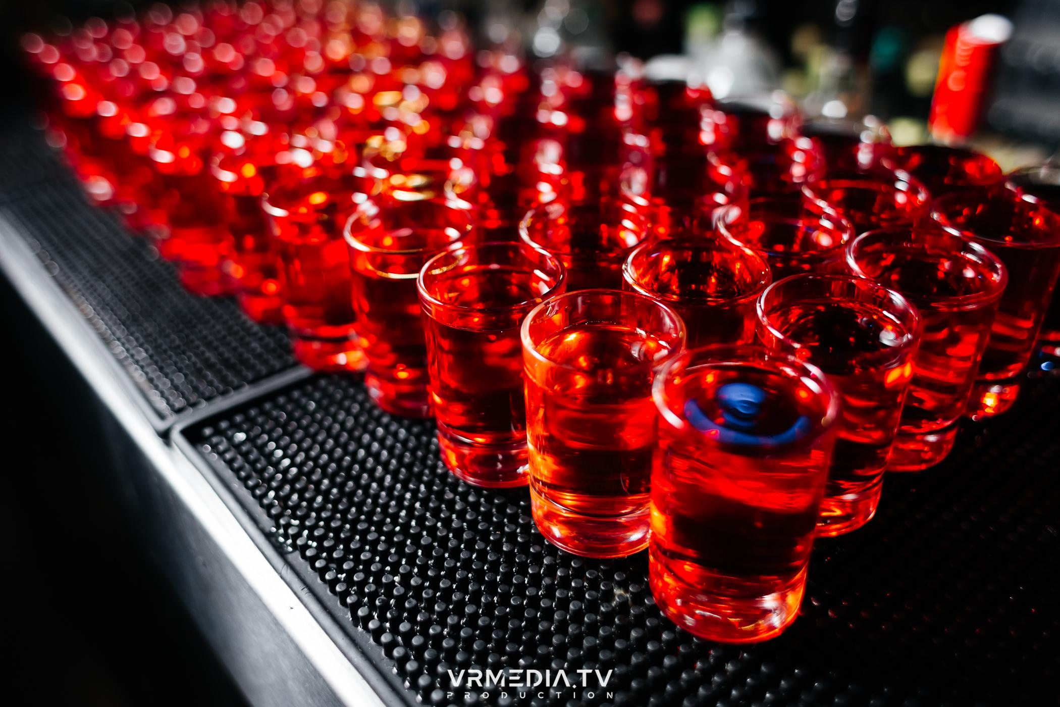 Выходные в баре «DOSKI»