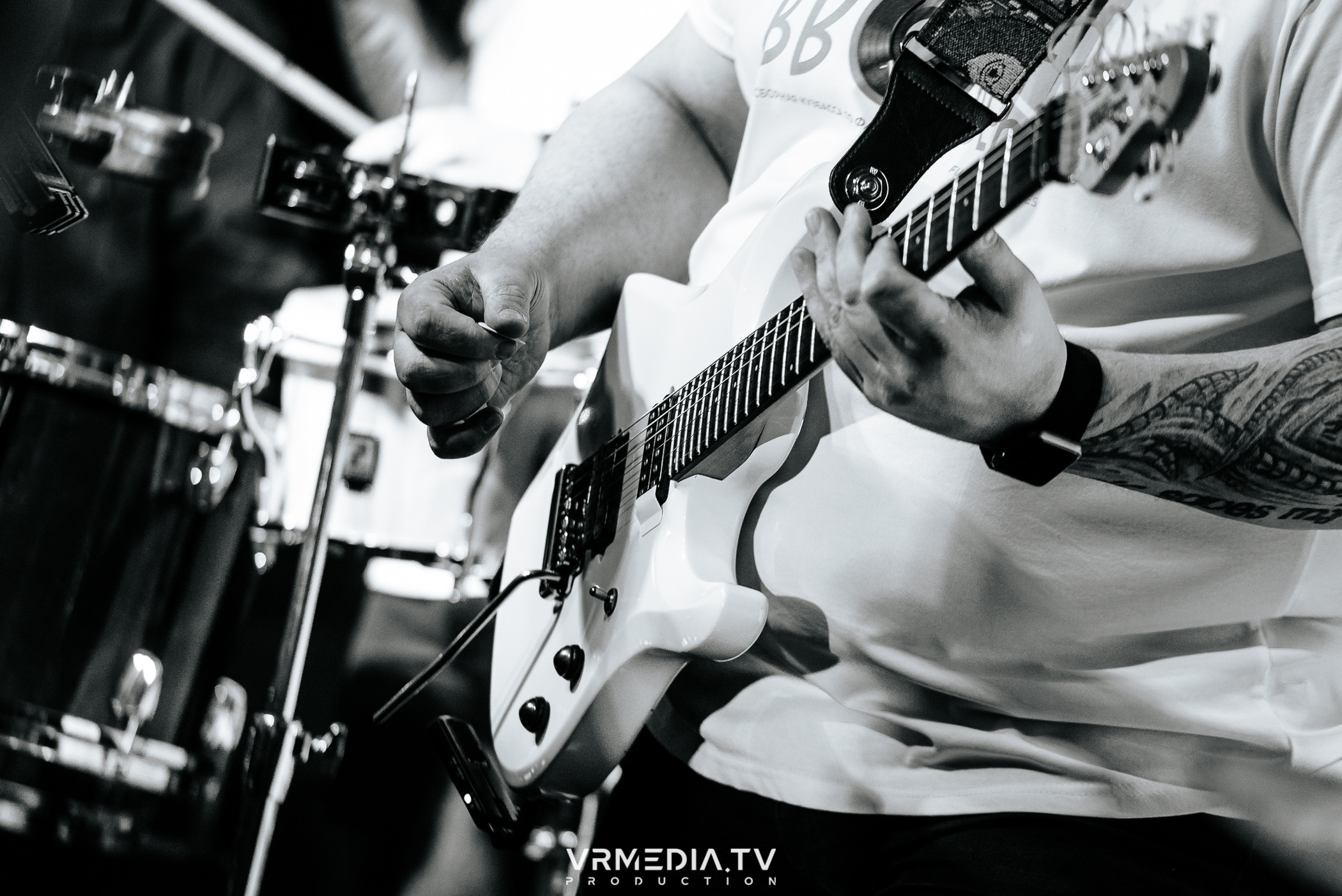 Джазовая среда: BBQueen: Переменная облачность