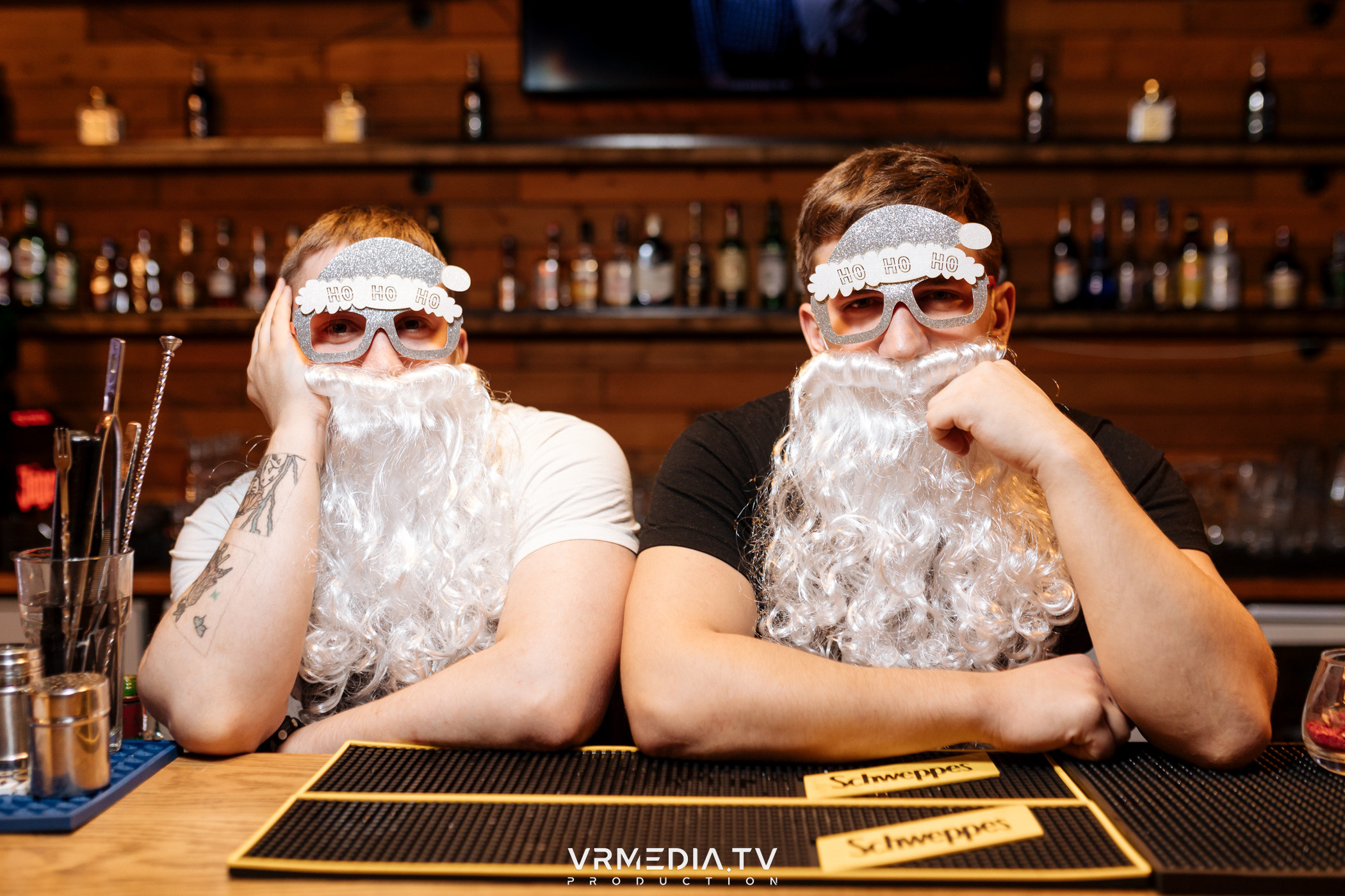 Жаркий новогодний корпоратив в гриль-баре «Жара»