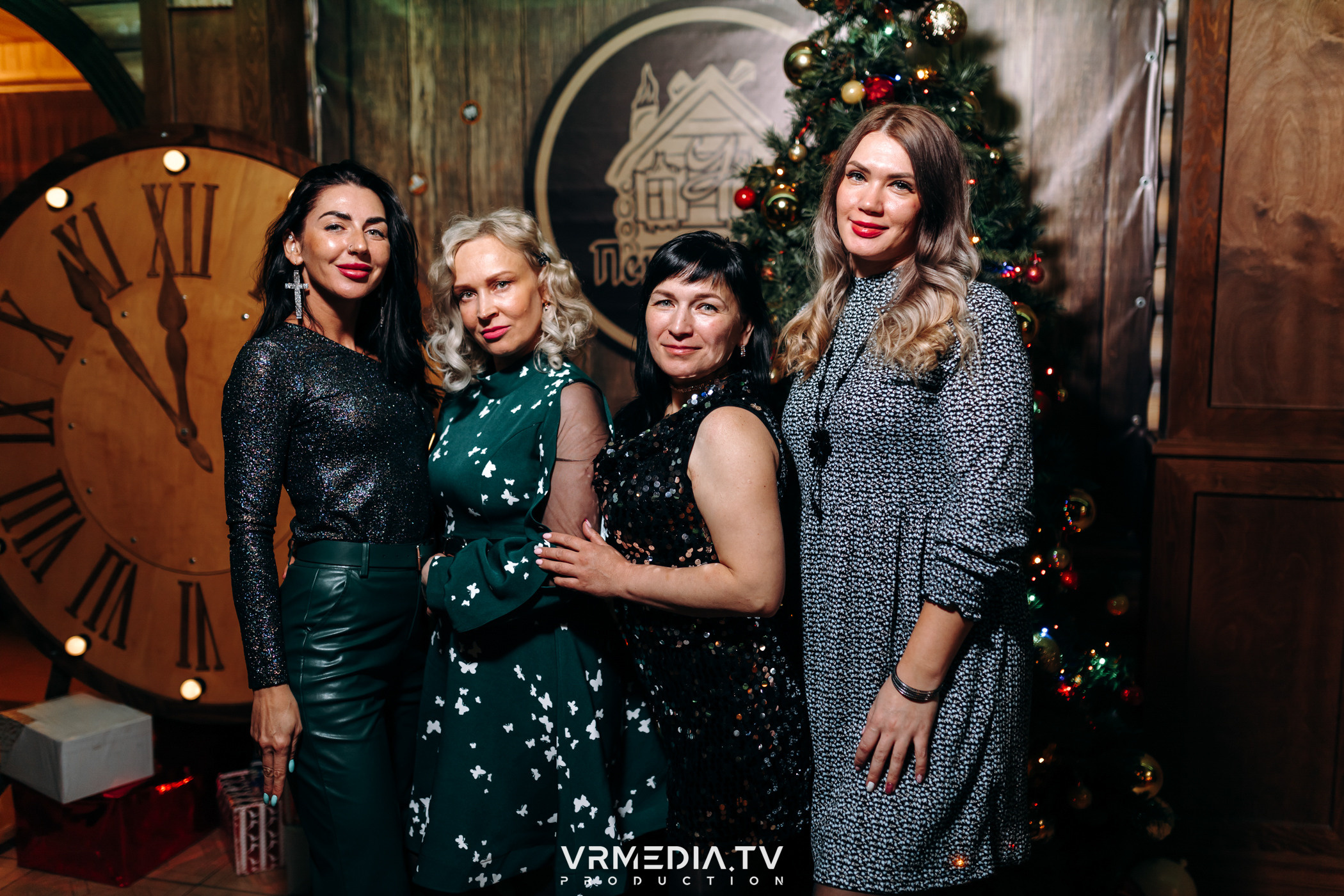 Новогодний вечер «У Петровича»