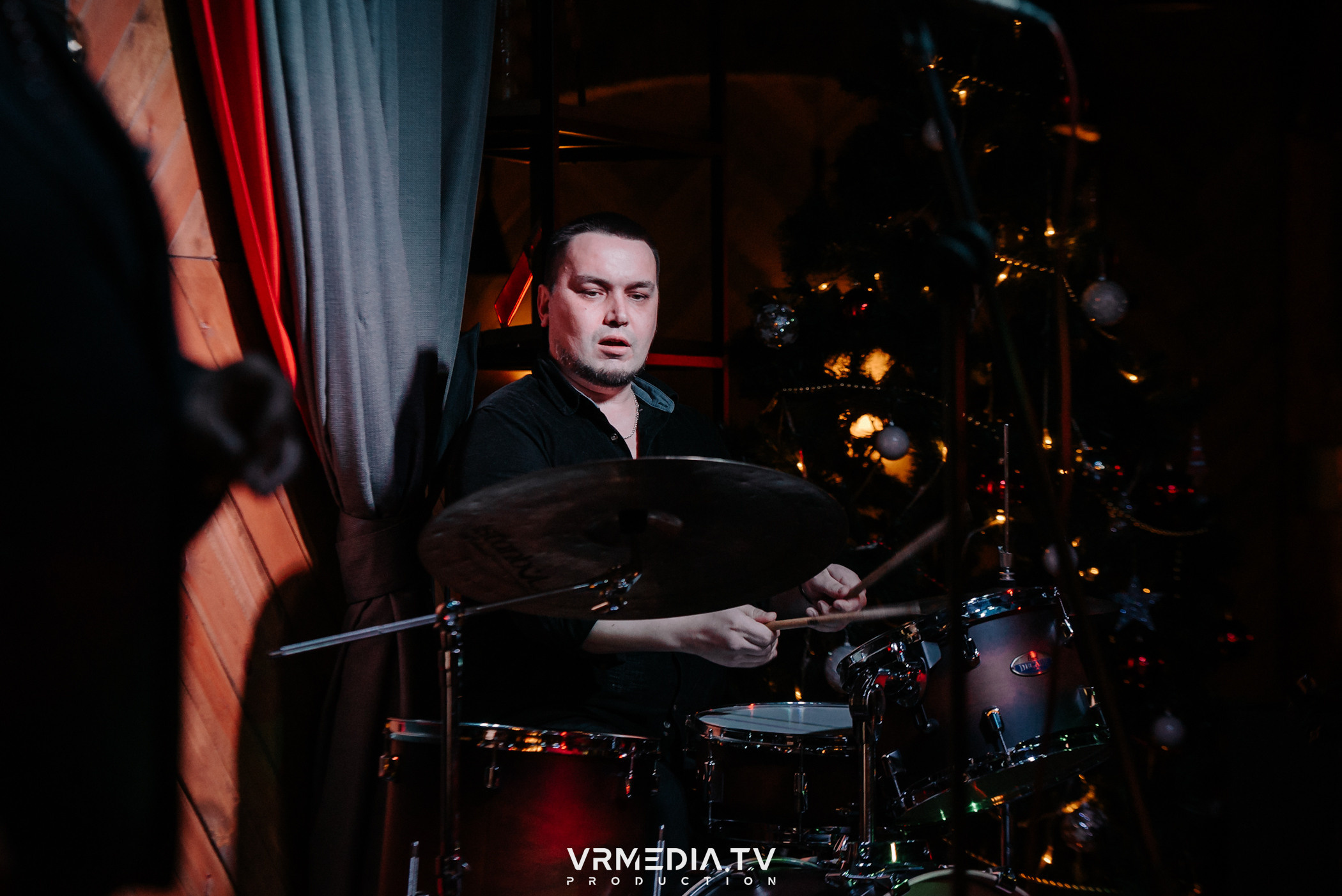 Джазовая среда: Певец Мистер Мелвин (Франция)