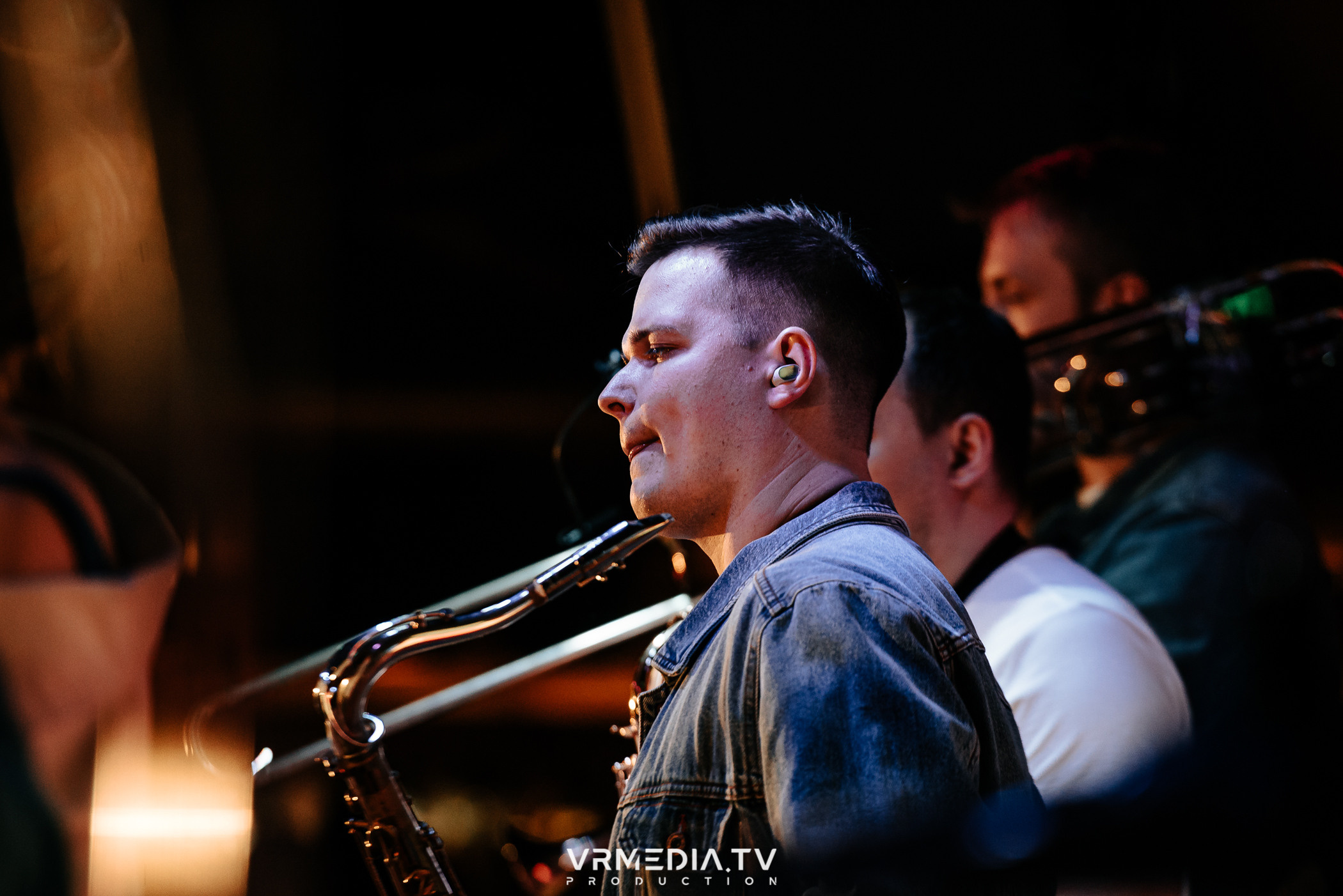 Джазовая среда: BBQueen: Переменная облачность