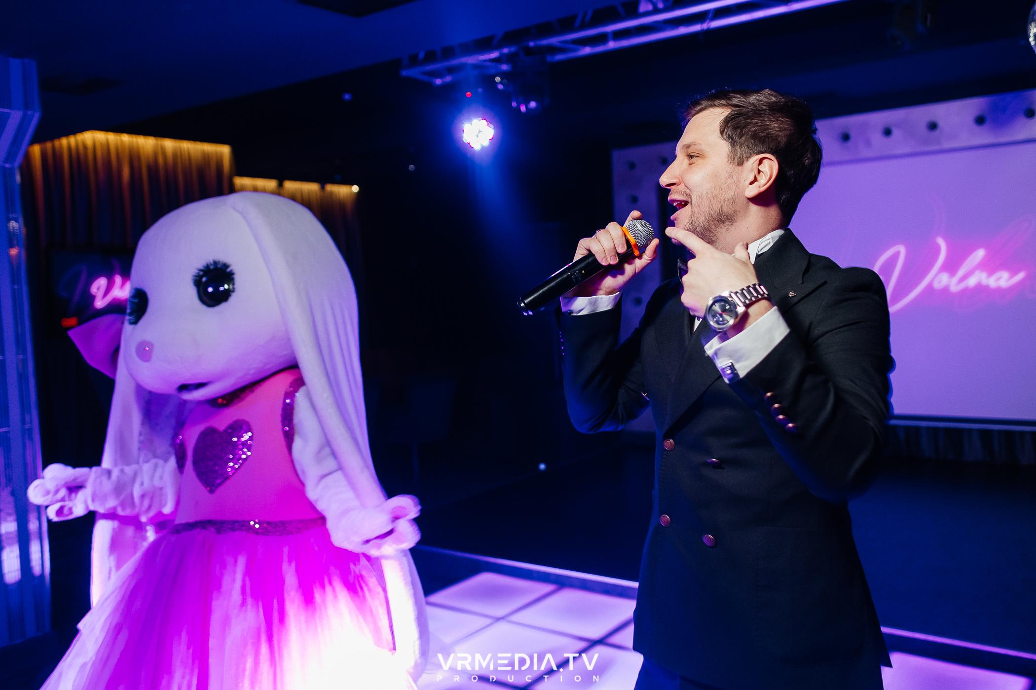 День святого Валентина в караоке-баре «Volna»