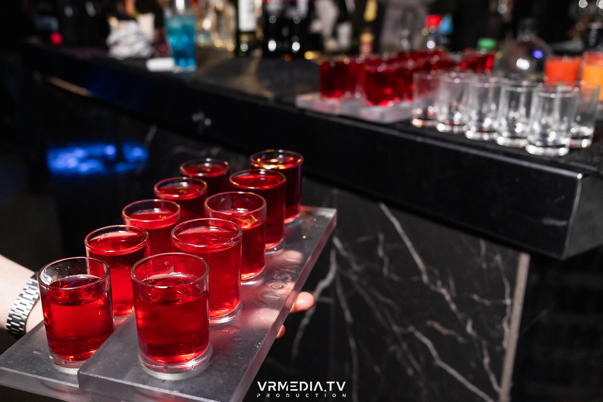 Выходные в баре «DOSKI»