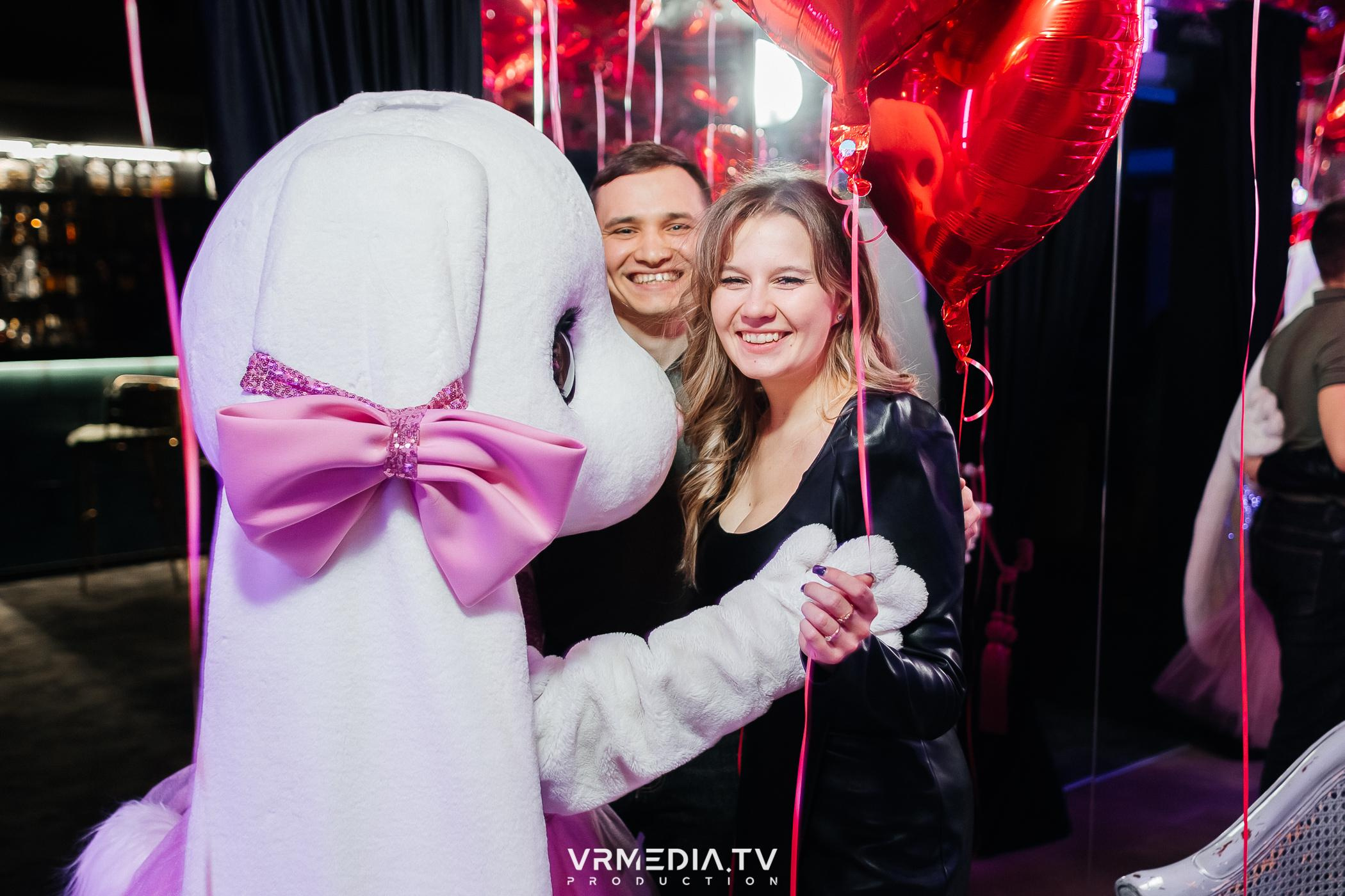 День святого Валентина в караоке-баре «Volna»