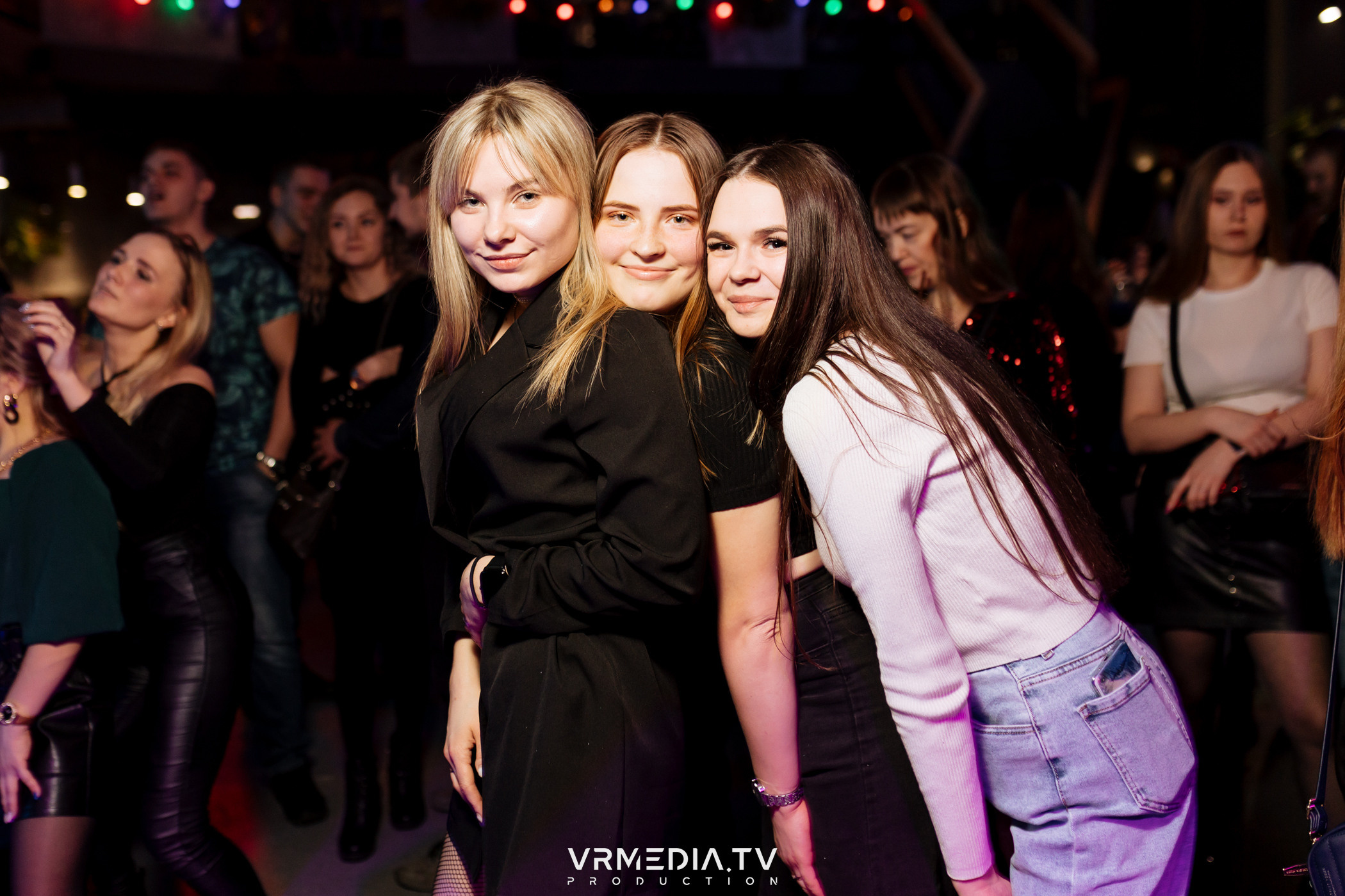 Выходные в баре «DOSKI»