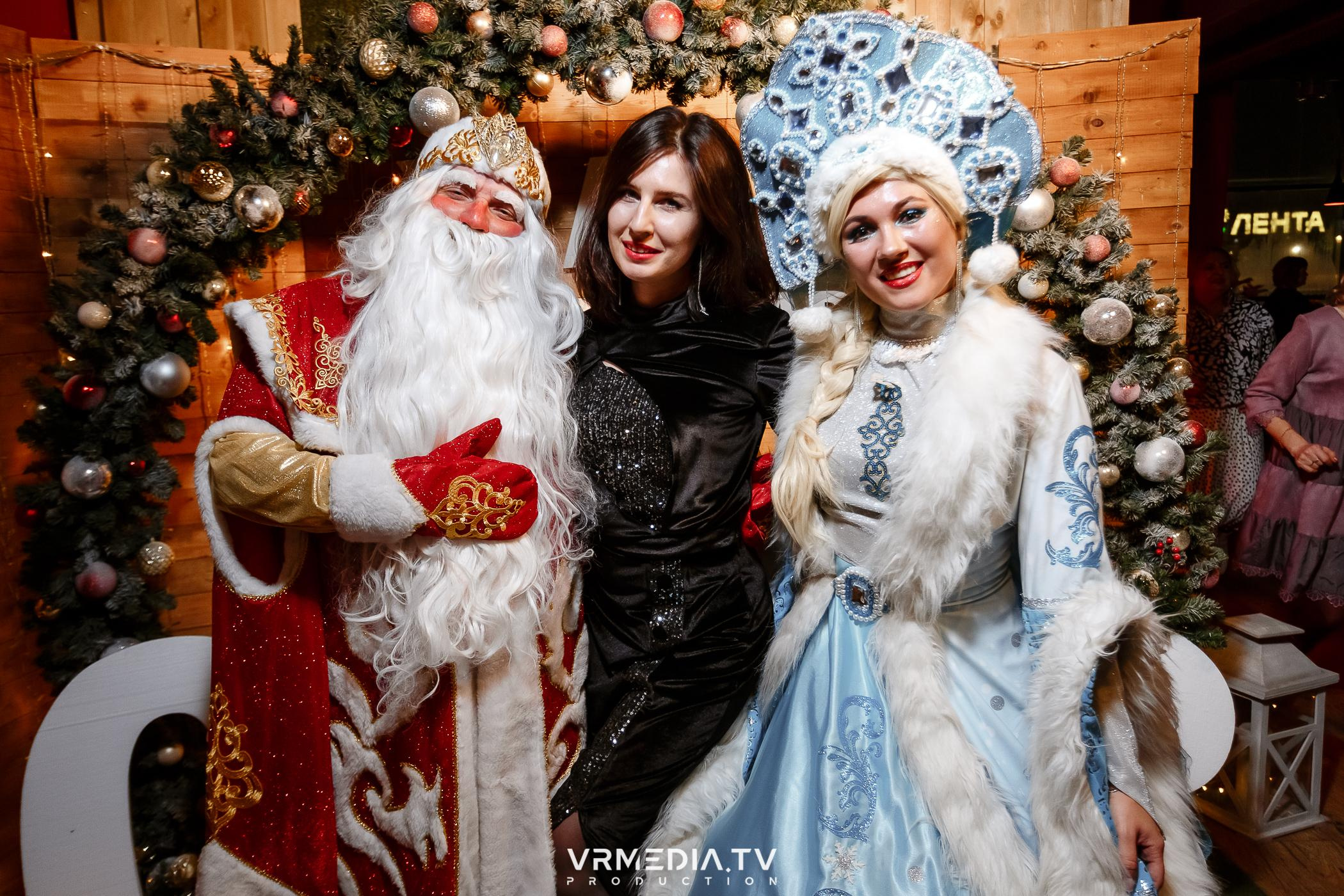 Жаркий новогодний корпоратив в гриль-баре «Жара»