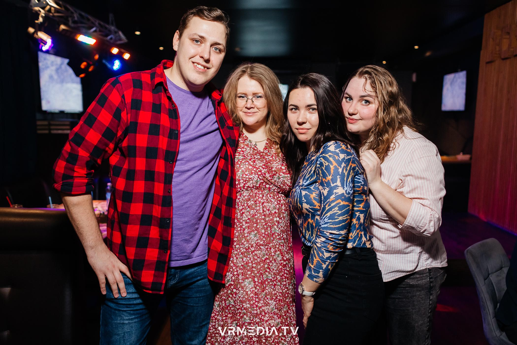 Выходные в баре «DOSKI»