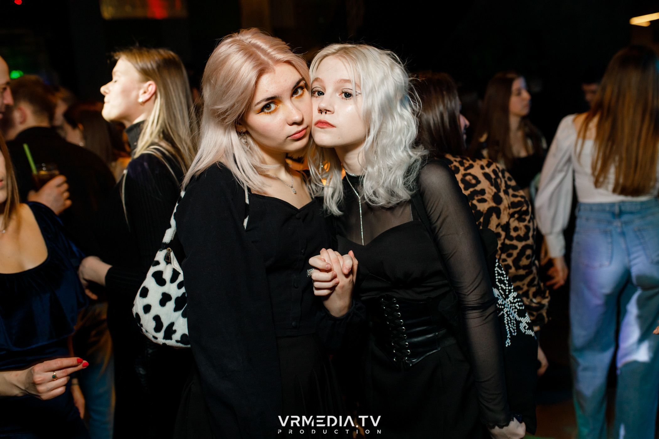 Выходные в баре «DOSKI»