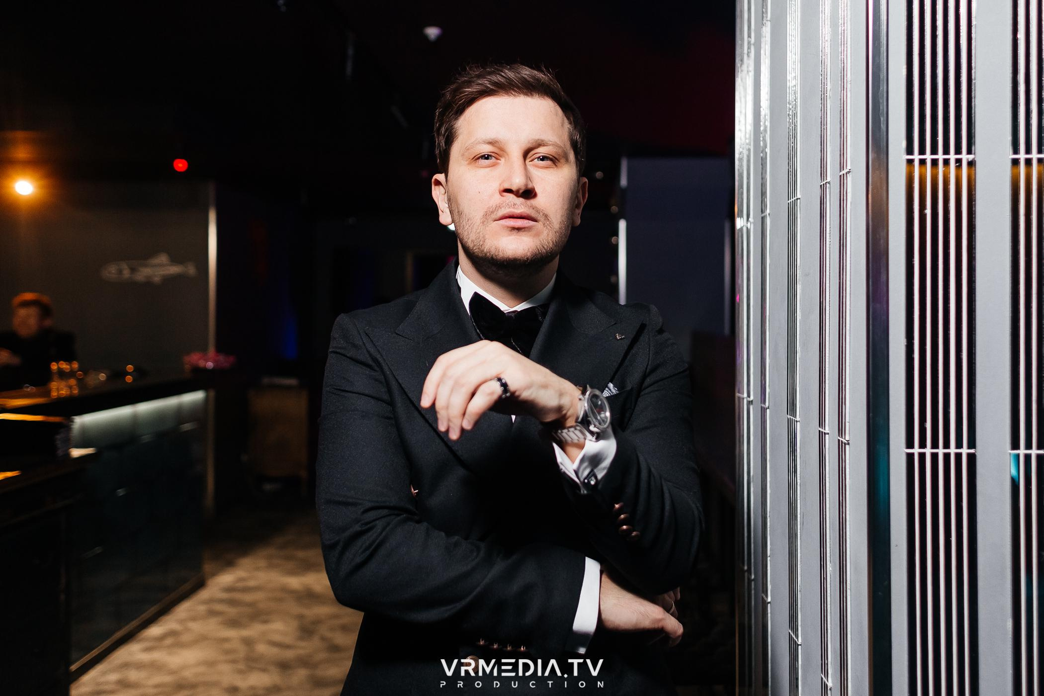 День святого Валентина в караоке-баре «Volna»