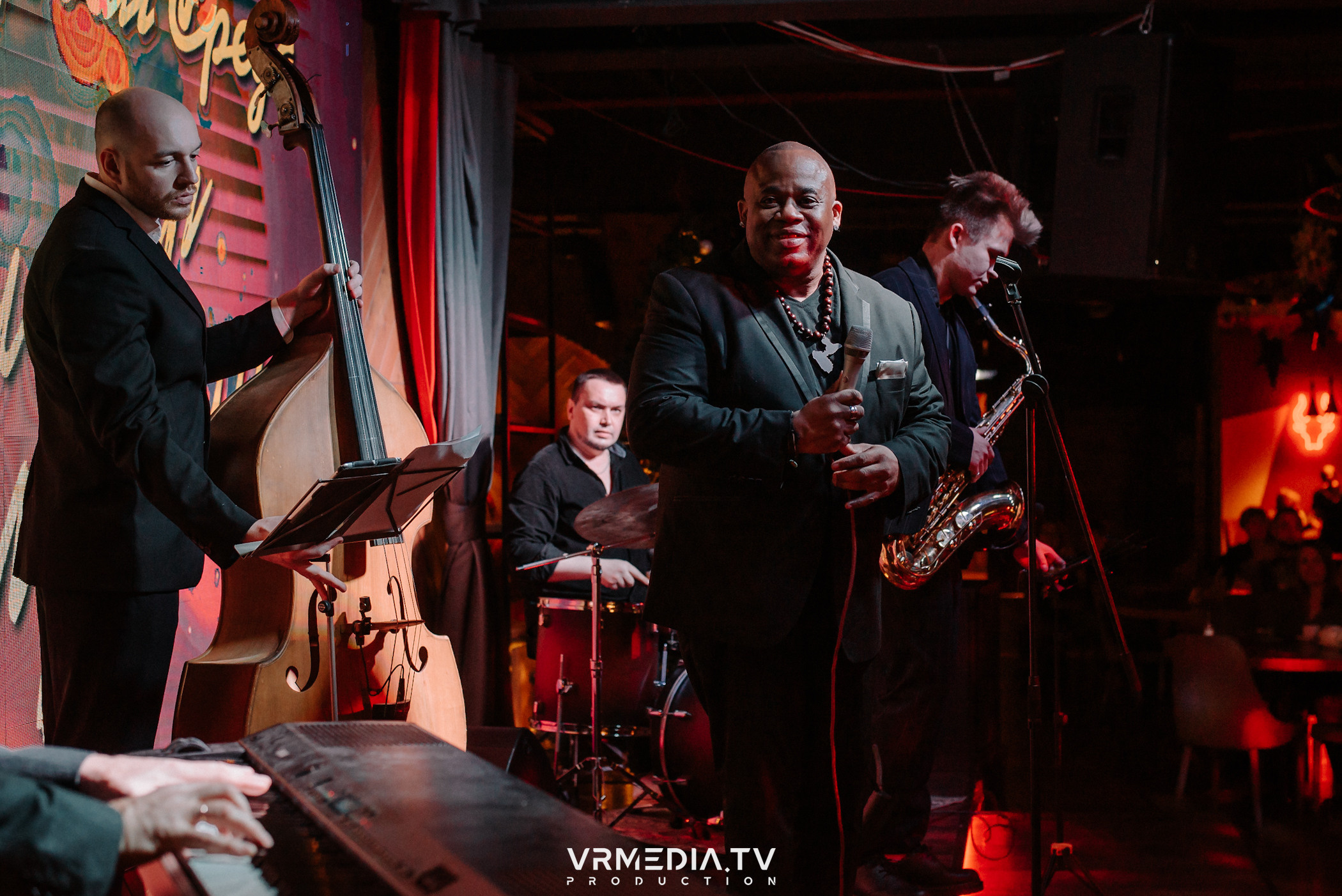 Джазовая среда: Певец Мистер Мелвин (Франция)