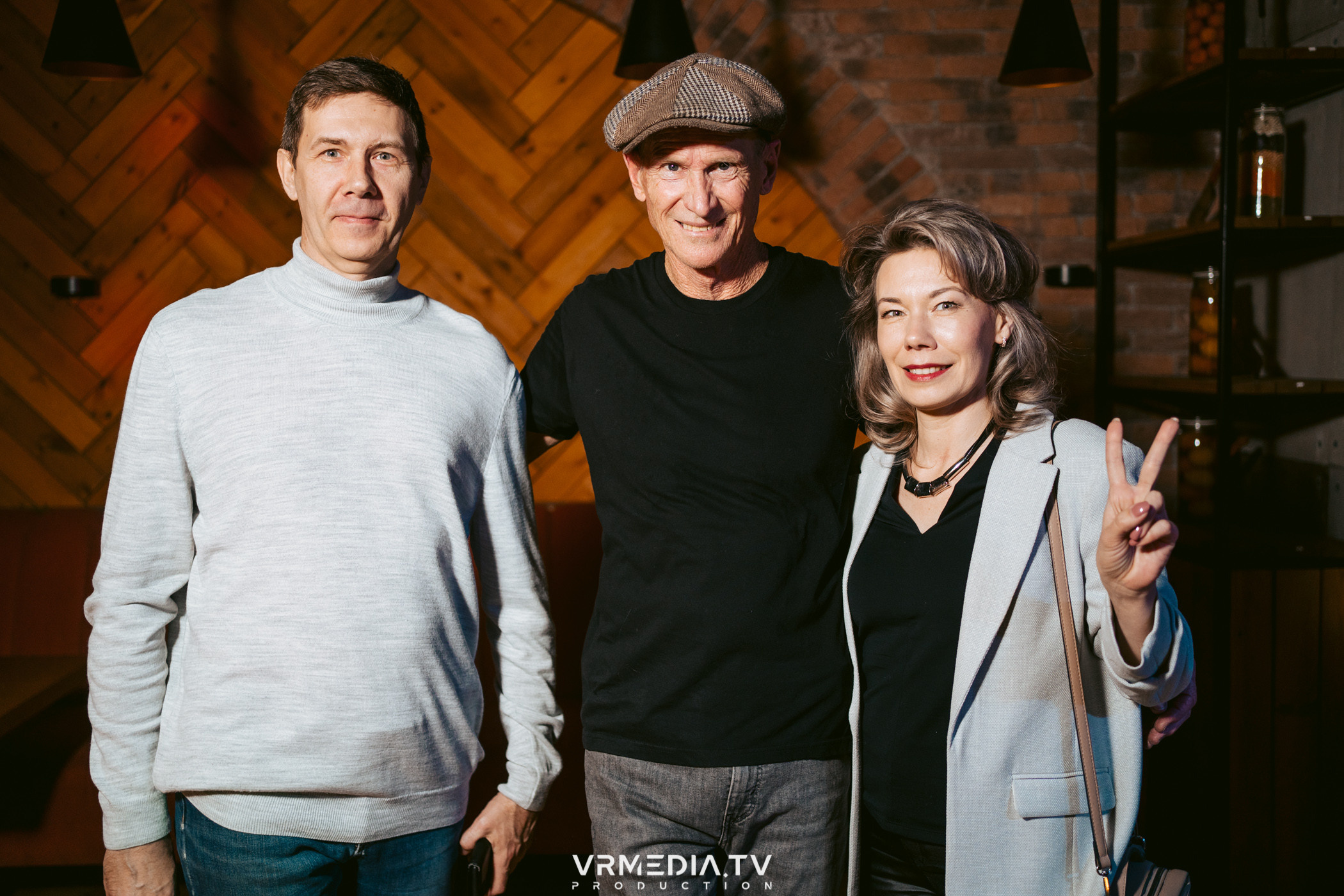 Джазовая среда: Чарльз Бёртон (США)