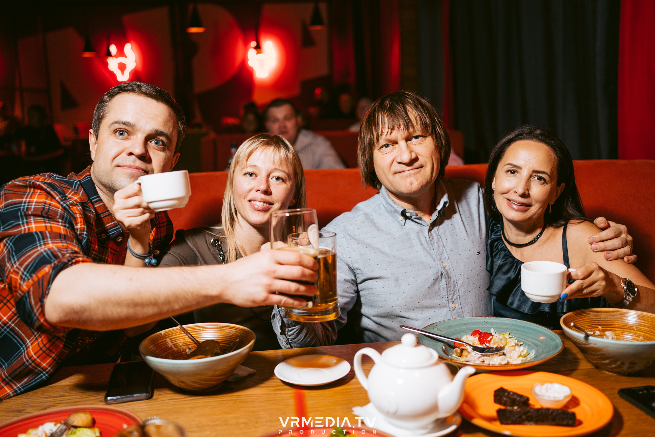 Джазовая среда: шоу «КИНОхроника»