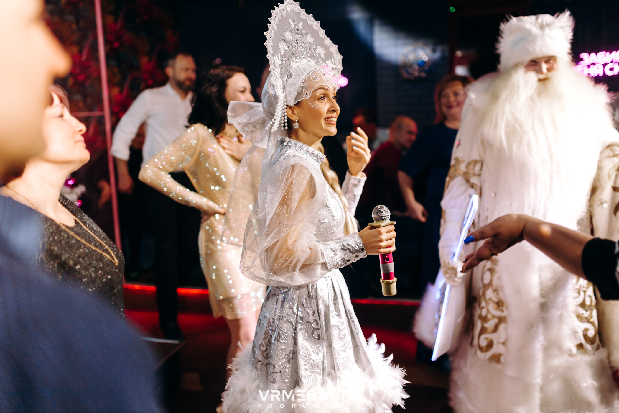 Новогодние корпоративы в караоке-баре «Опера»