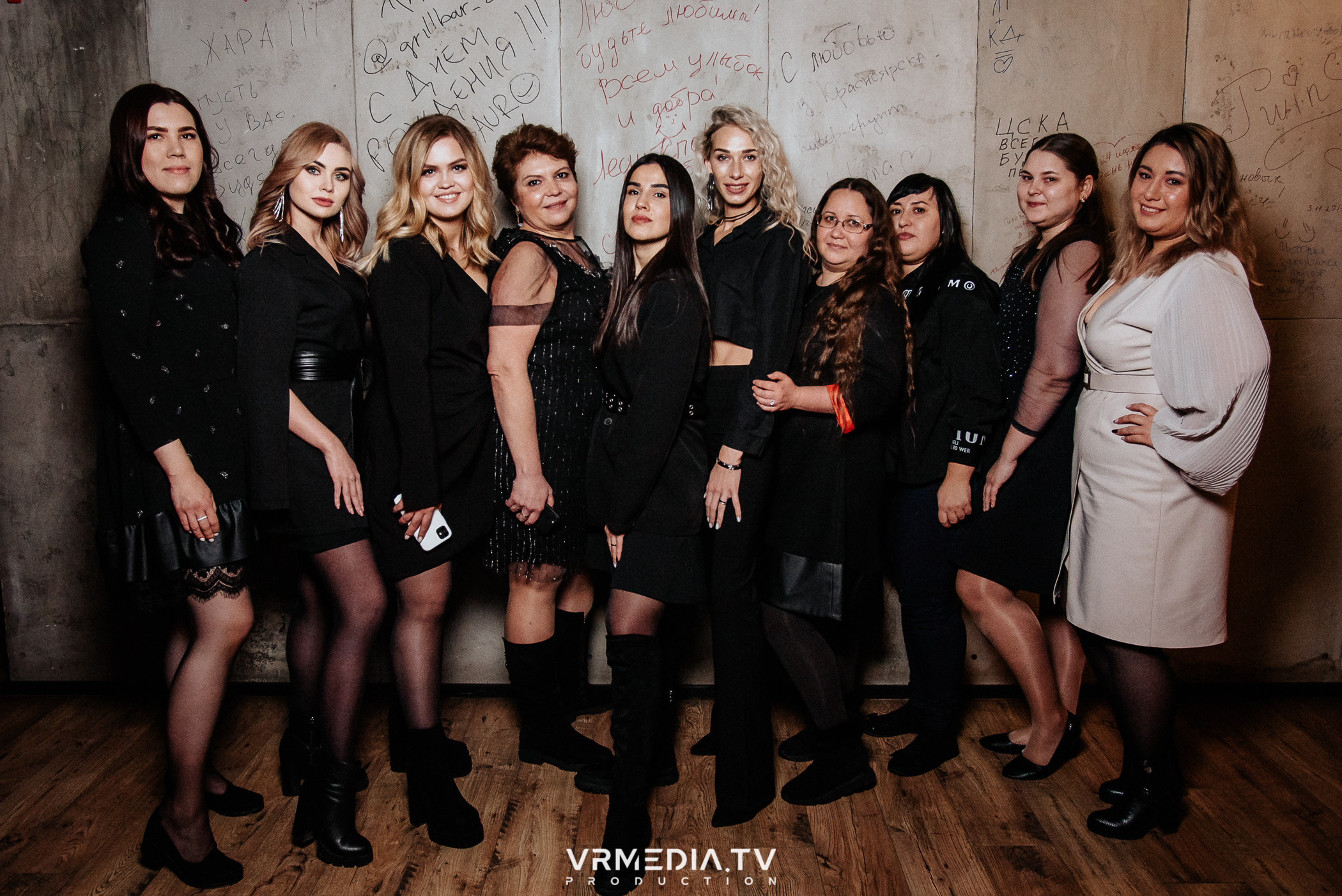 Жаркий новогодний корпоратив в гриль-баре «Жара»