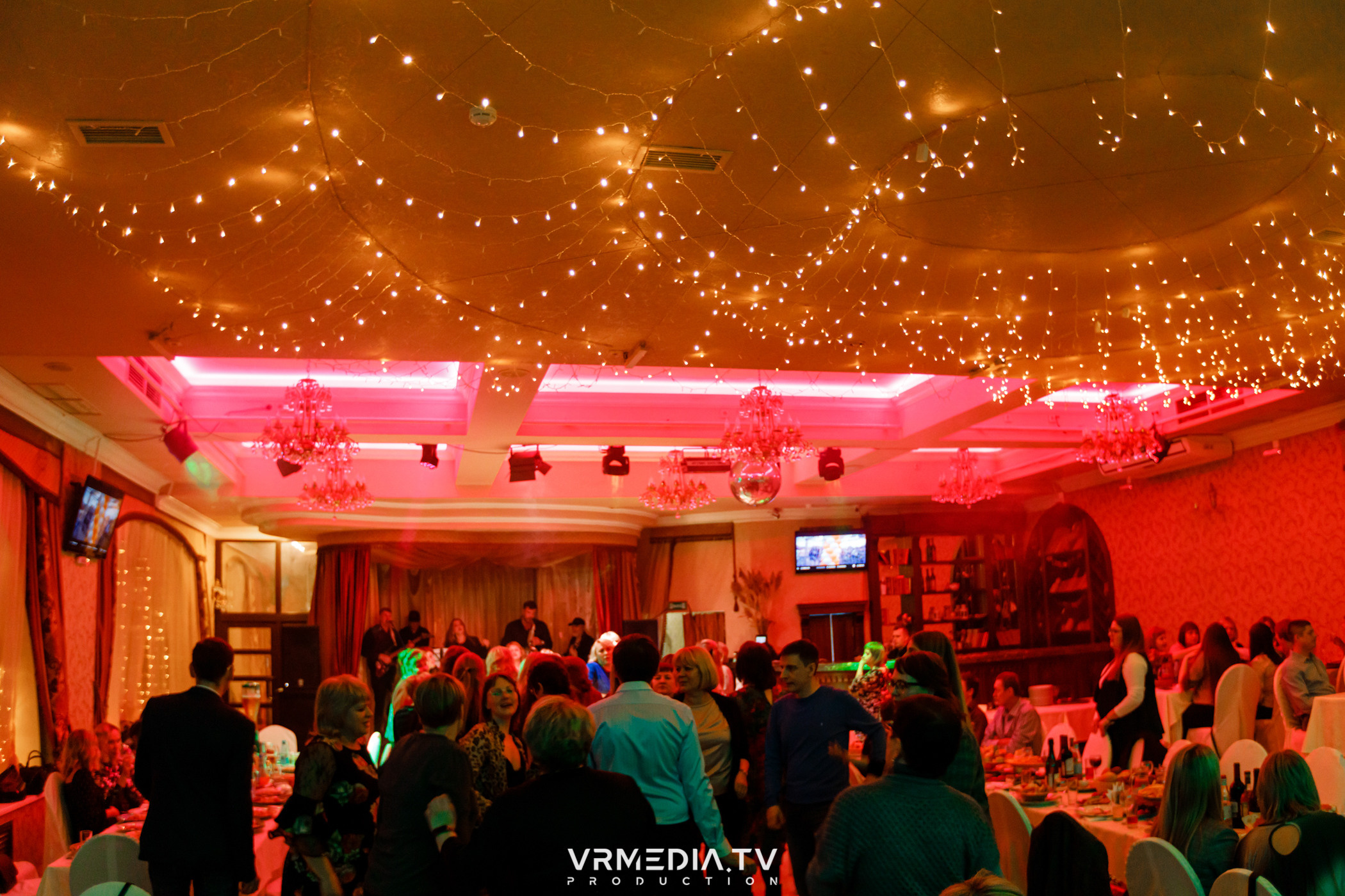 Международный женский день в ресторане «Лазурный Берег»