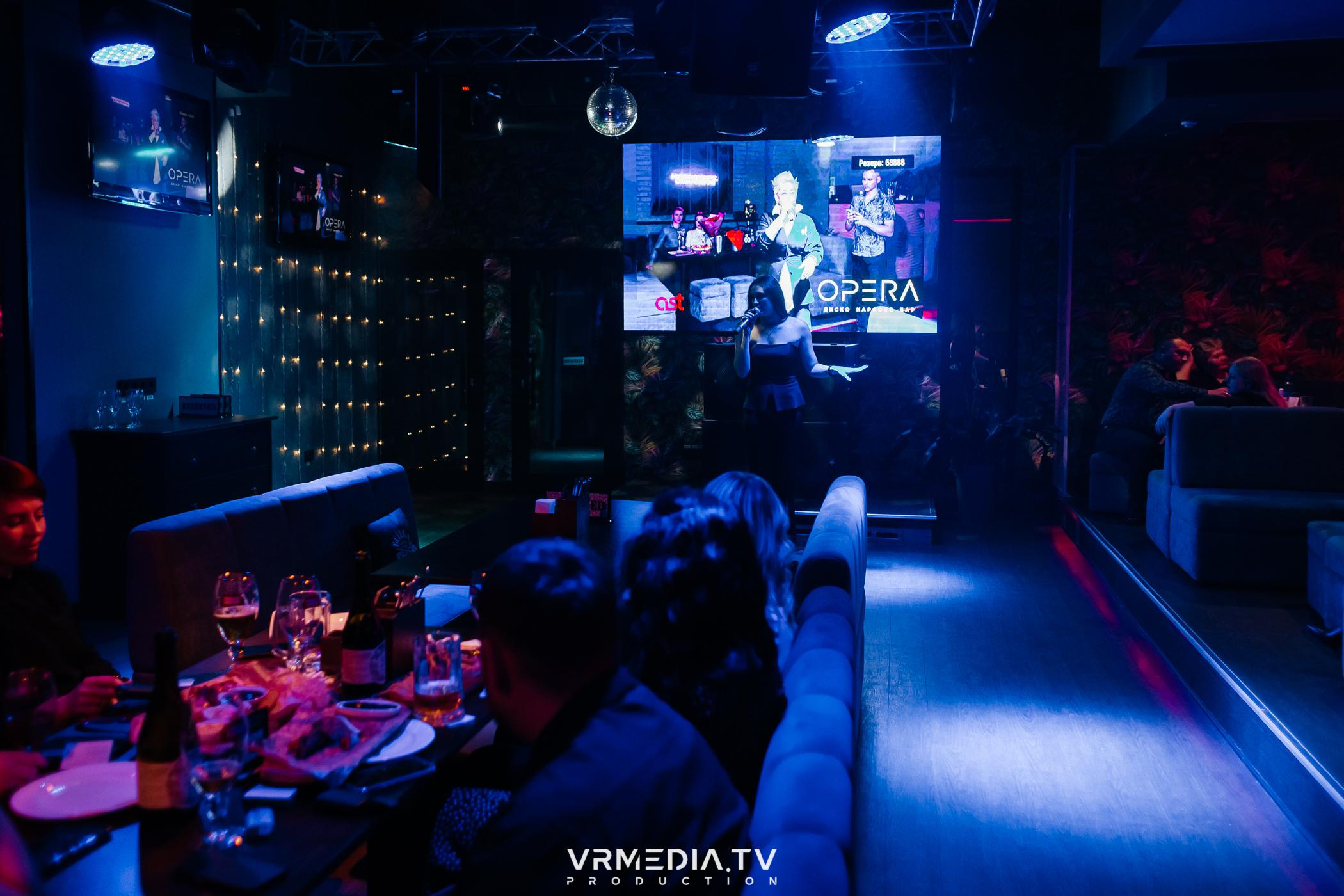 Woman party в караоке-баре «Opera»