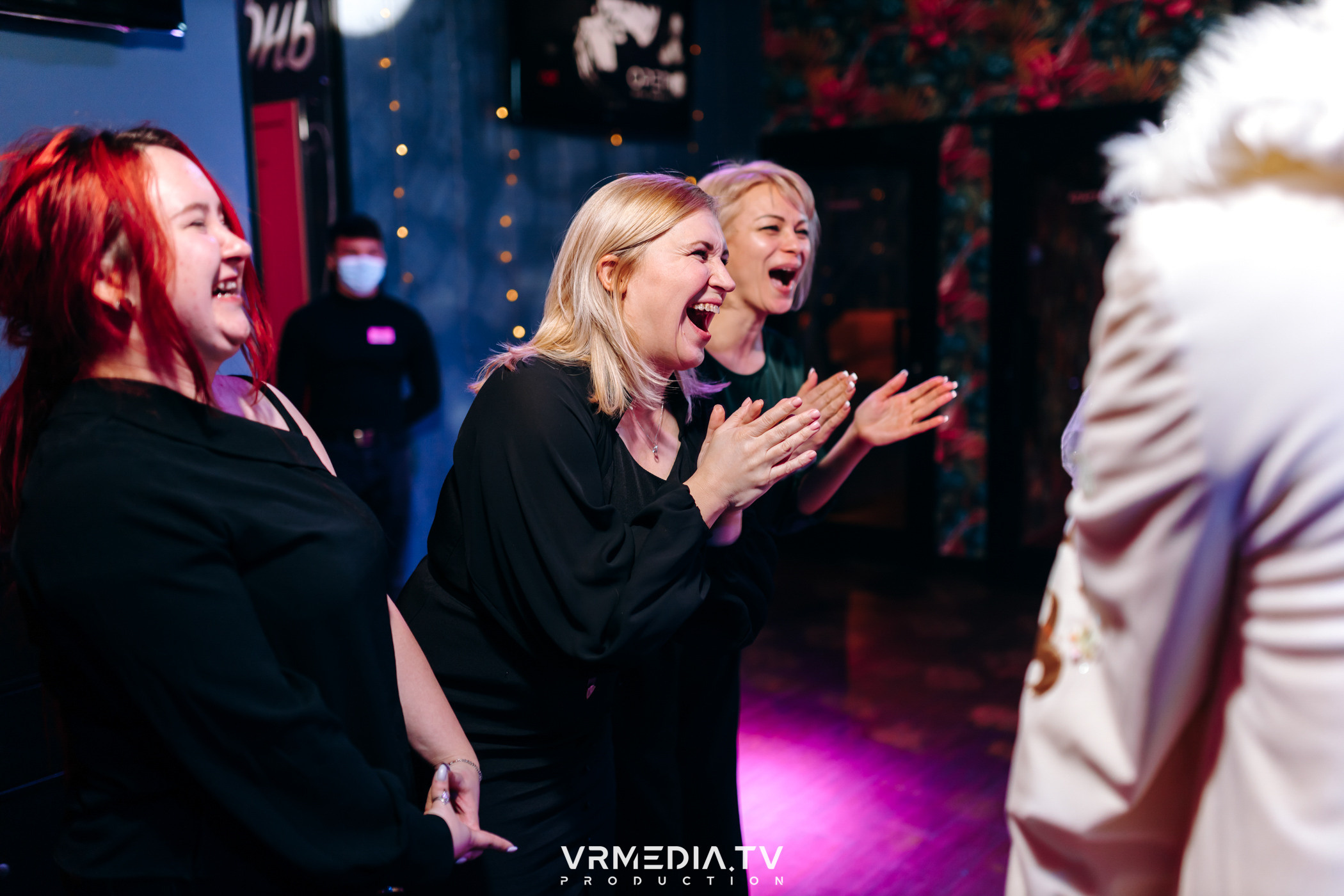 Новогодние корпоративы в караоке-баре «Опера»