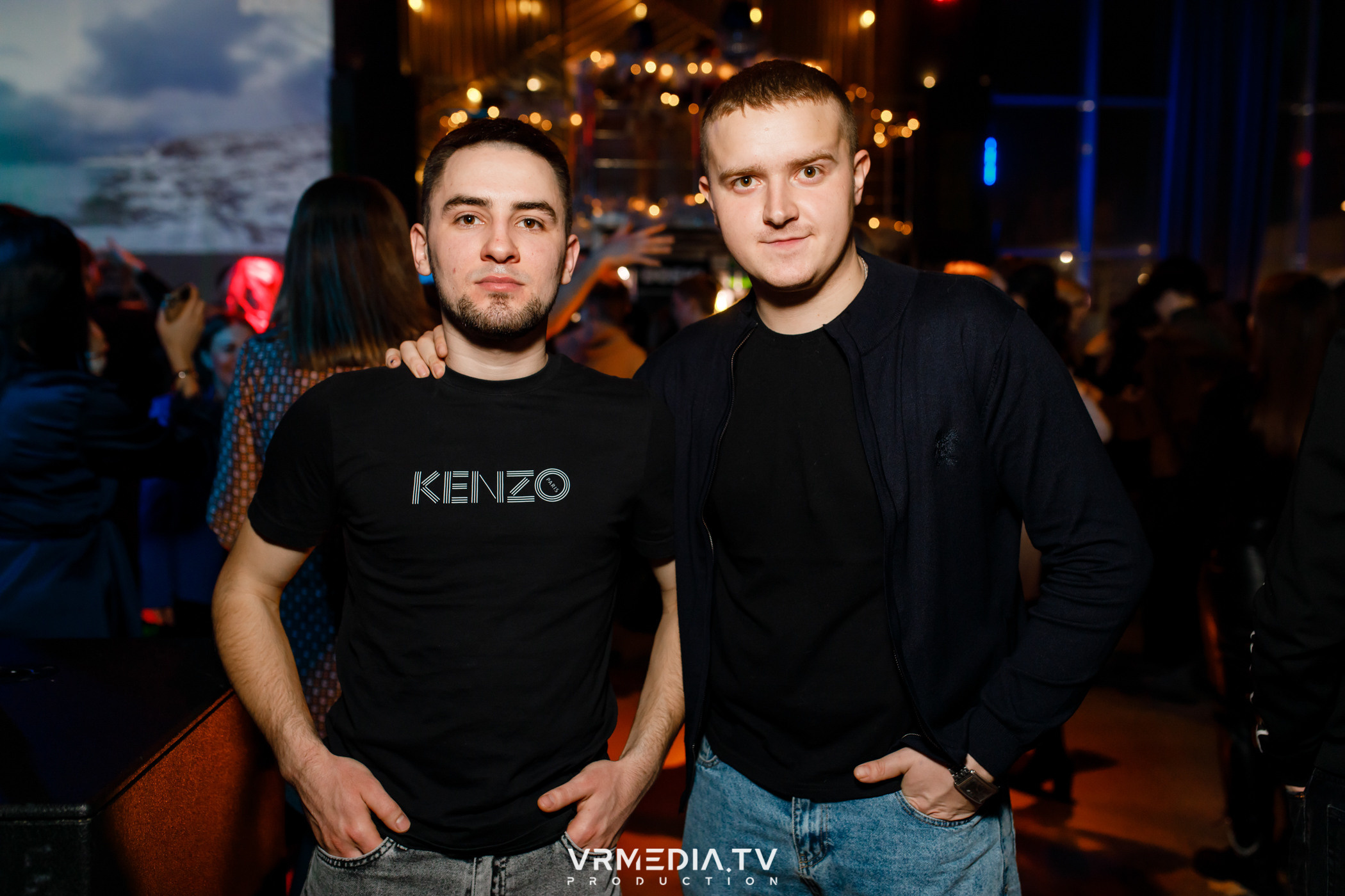 Выходные в баре «DOSKI»