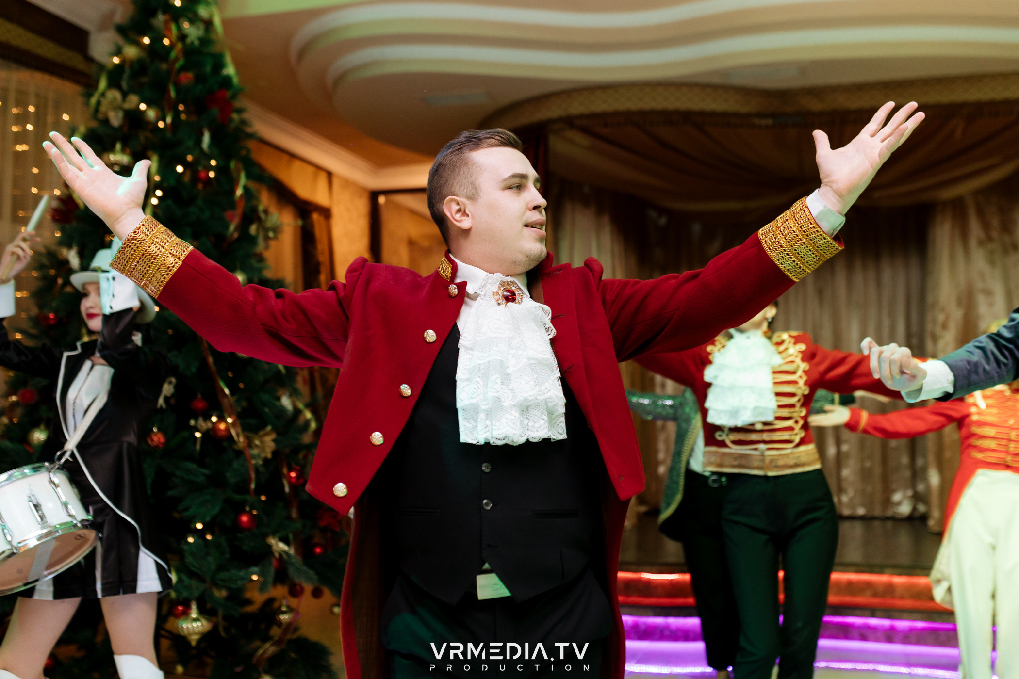 «Новогодний Мюзикл» в ресторане «Лазурный Берег»