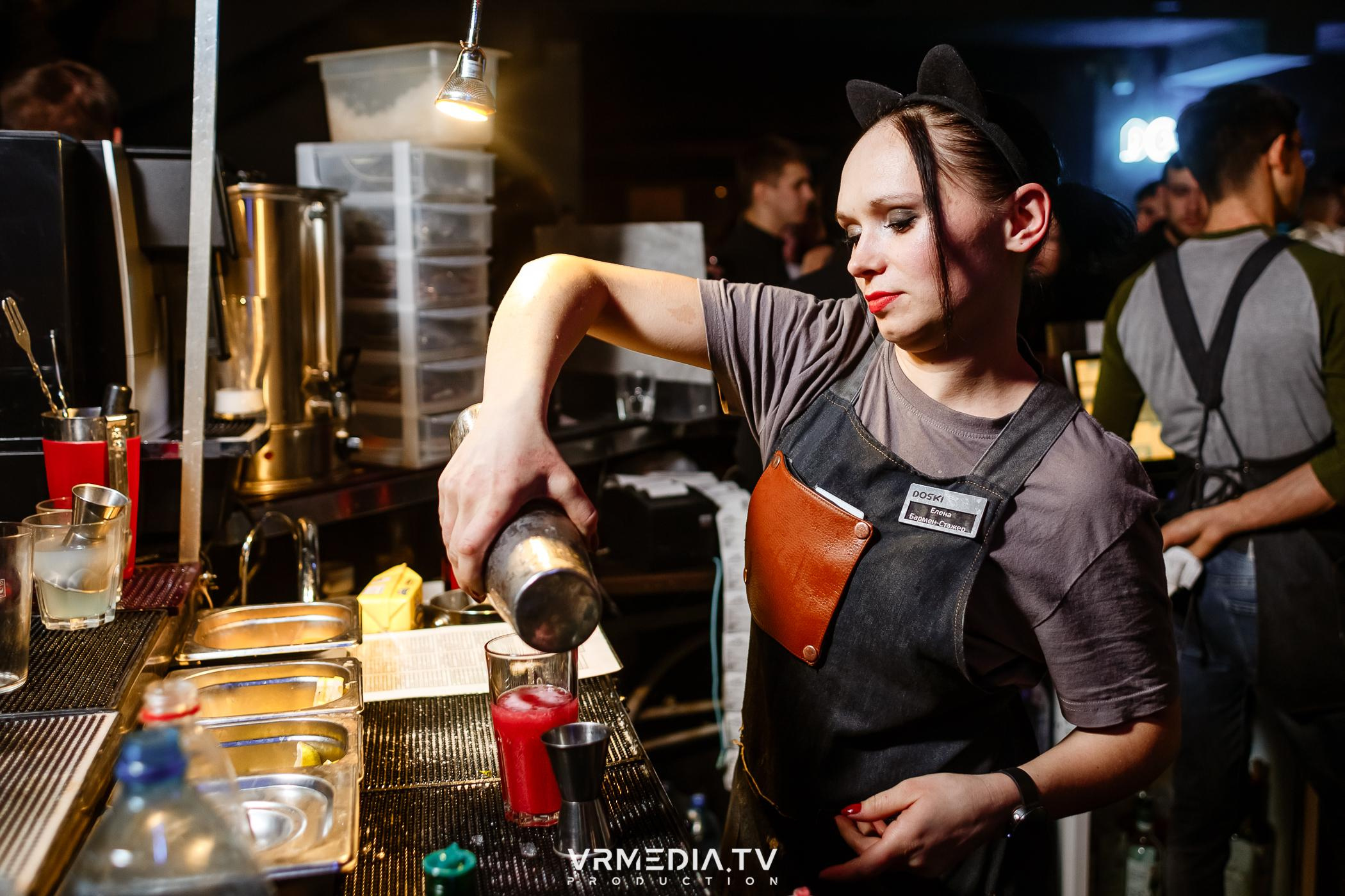 Выходные в баре «DOSKI»