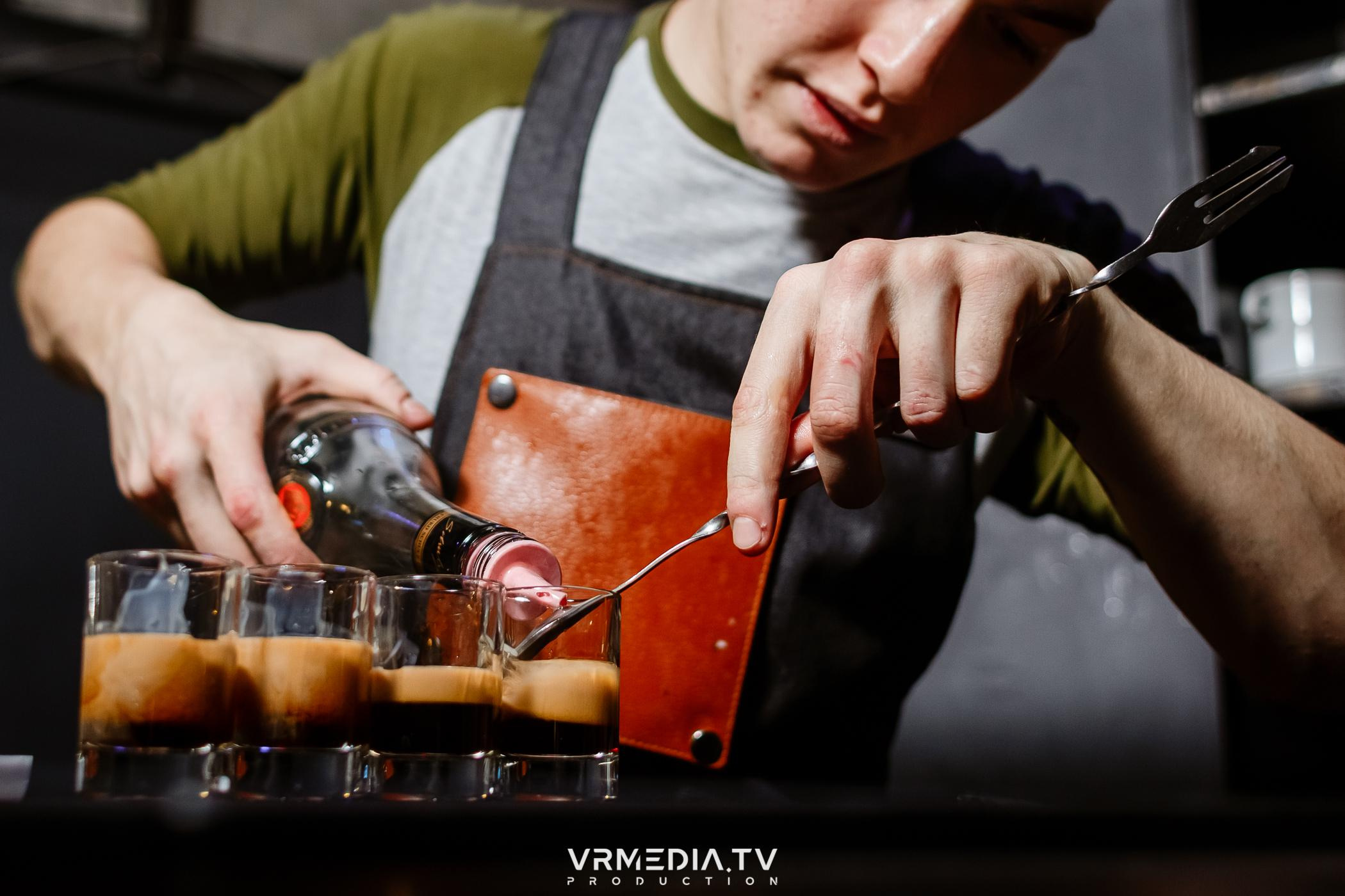 Выходные в баре «DOSKI»