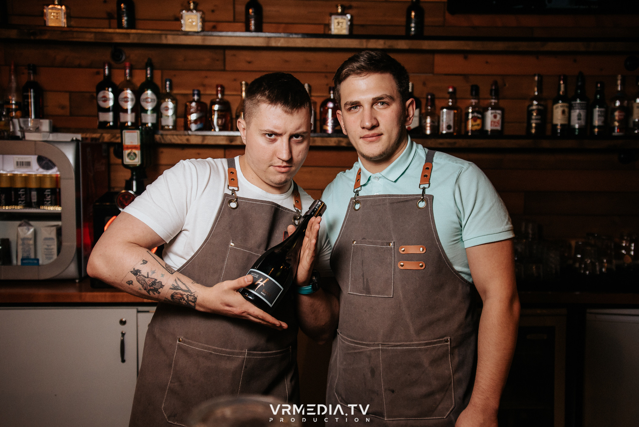 Жаркий новогодний корпоратив в гриль-баре «Жара»